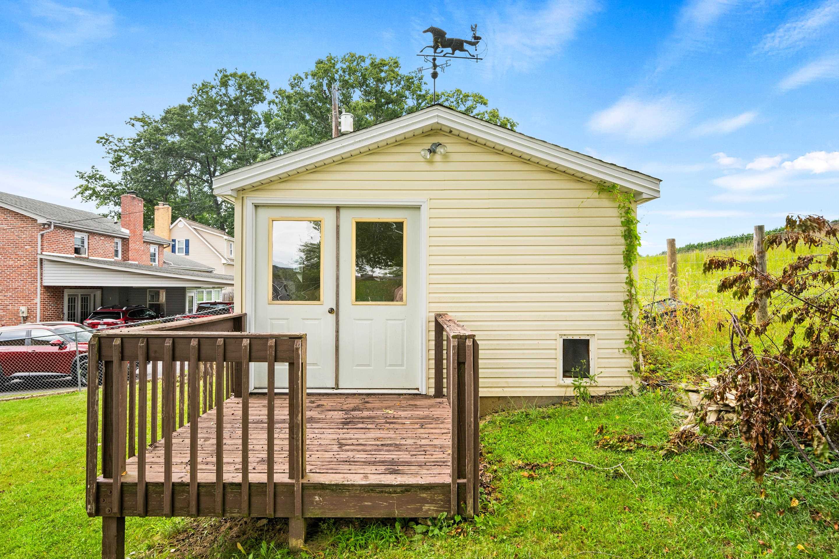 1435 English Forest Road Pulaski VA 24301