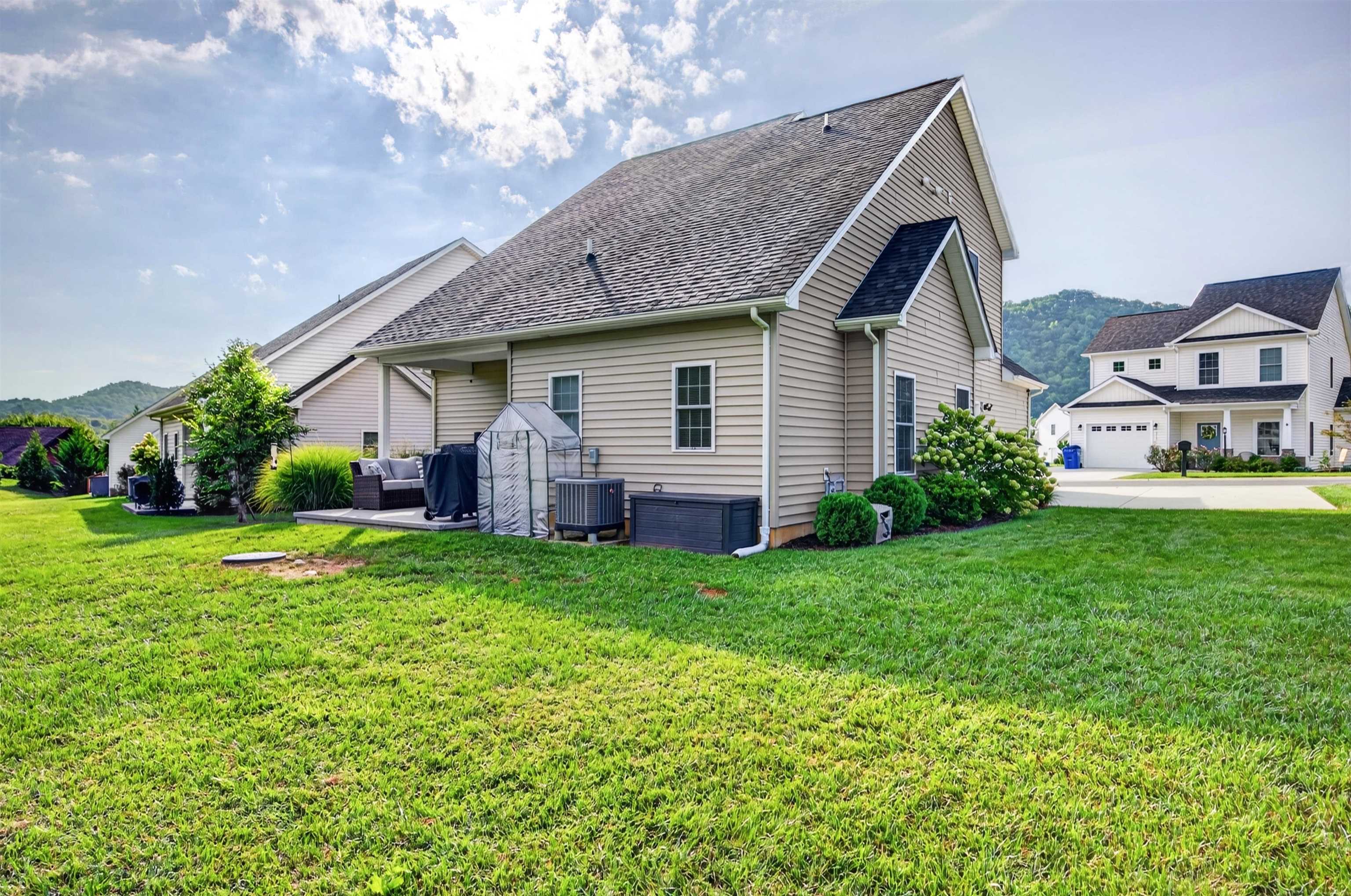 320 Bernies Way Elliston VA 24087