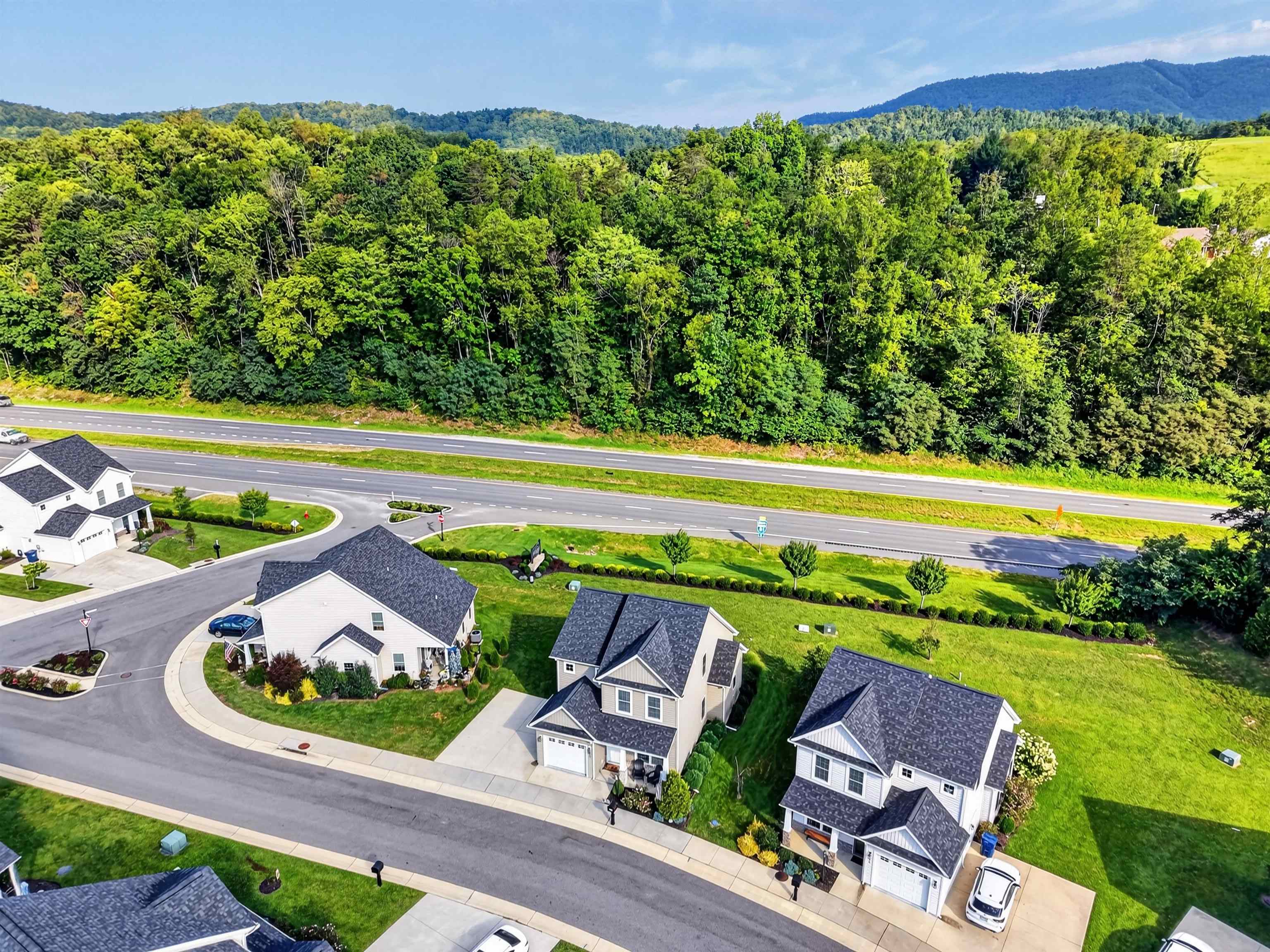 320 Bernies Way Elliston VA 24087