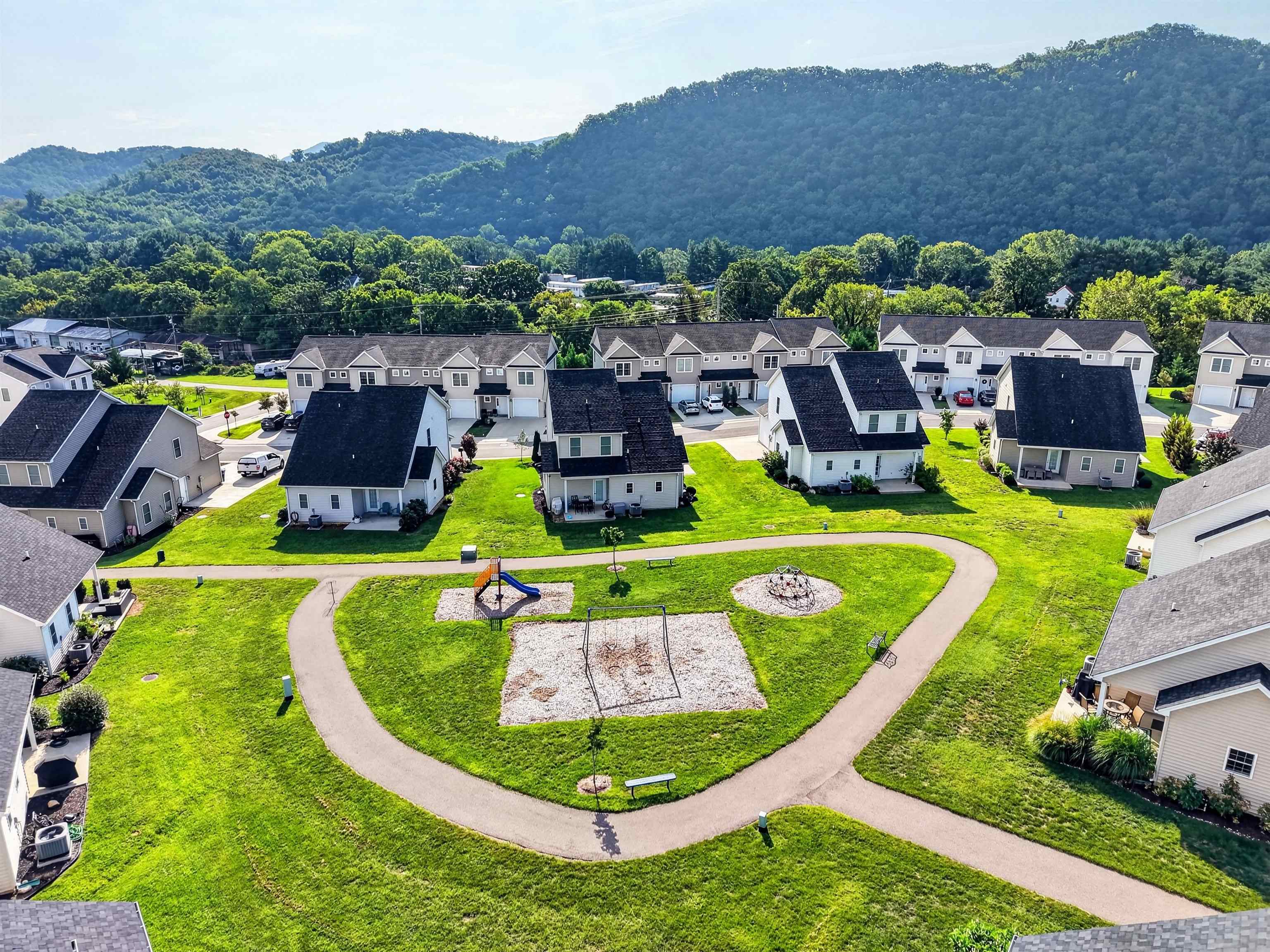 320 Bernies Way Elliston VA 24087