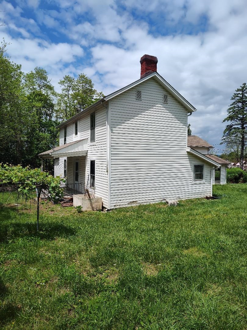 302 E Main Street Dublin VA 24084