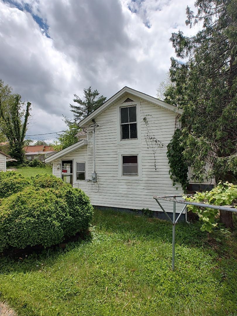 302 E Main Street Dublin VA 24084