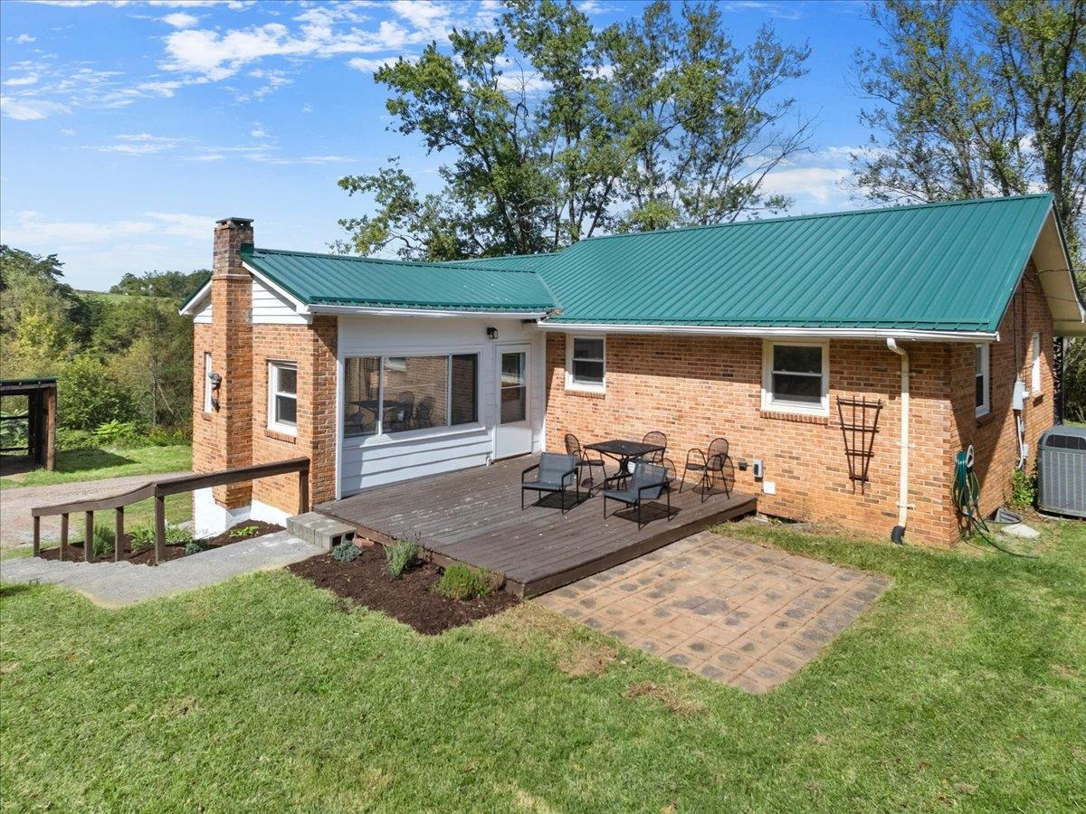 1350 Cranberry Lane Blacksburg VA 24060