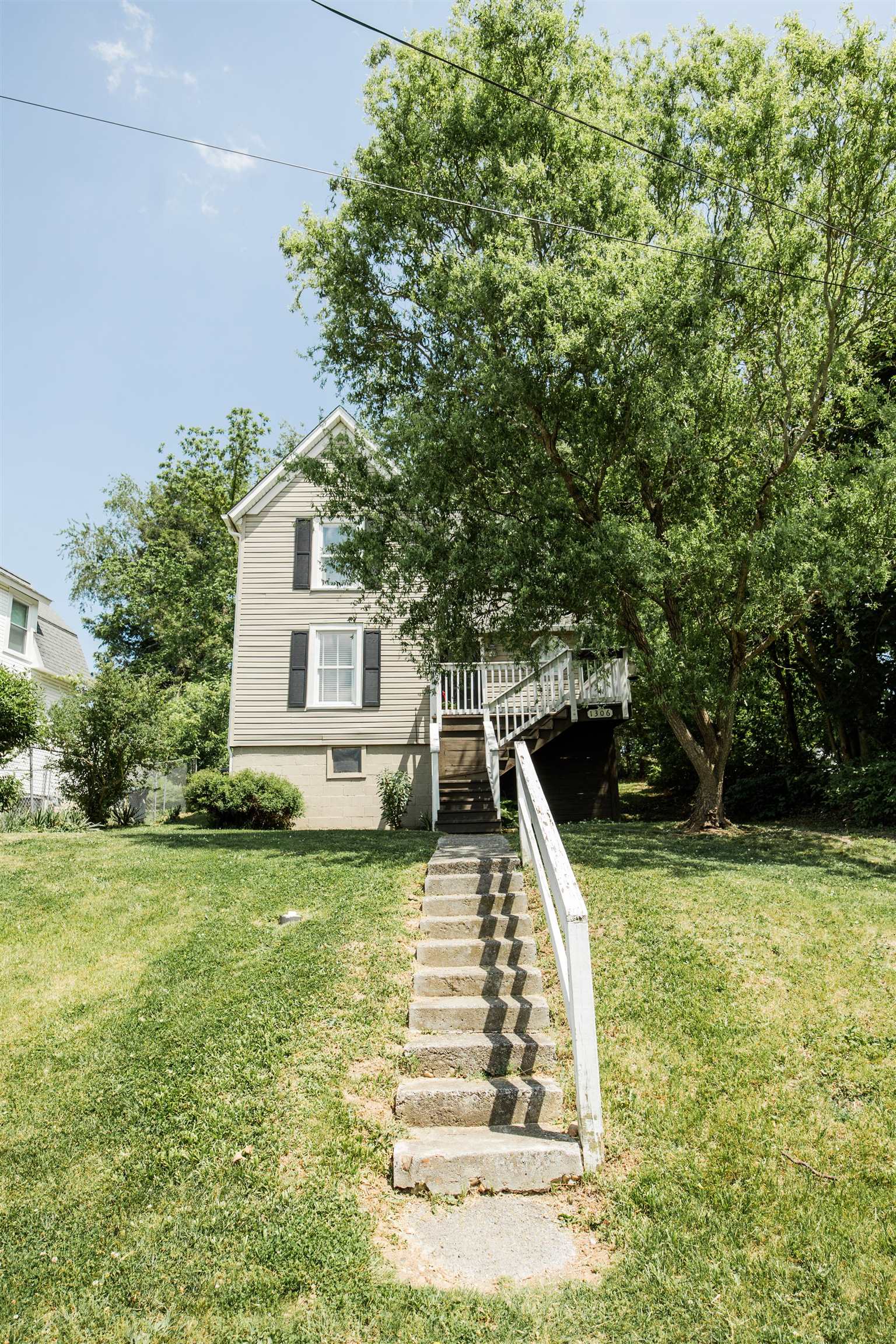 1306 Fourth Street Radford VA 24141