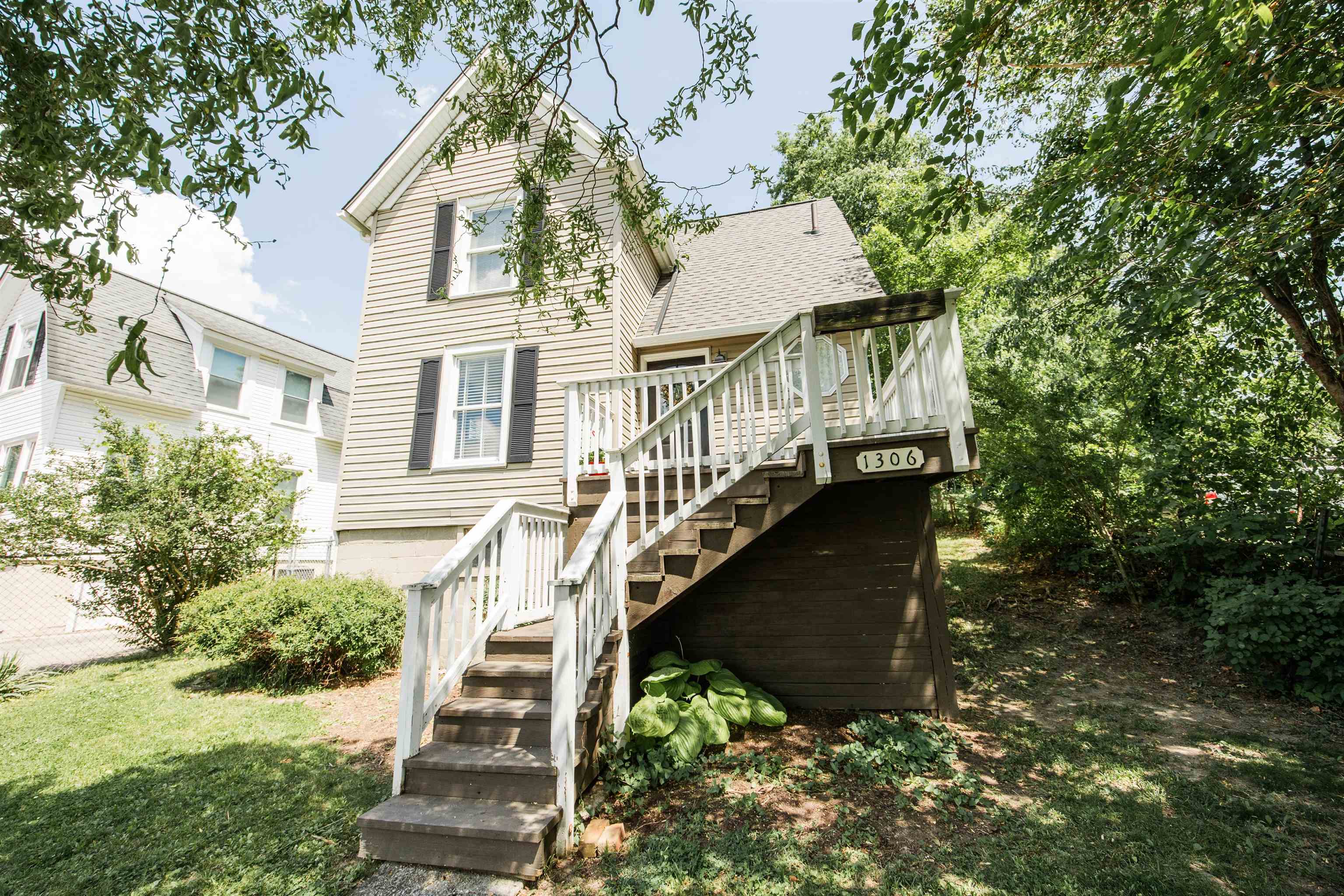 1306 Fourth Street Radford VA 24141