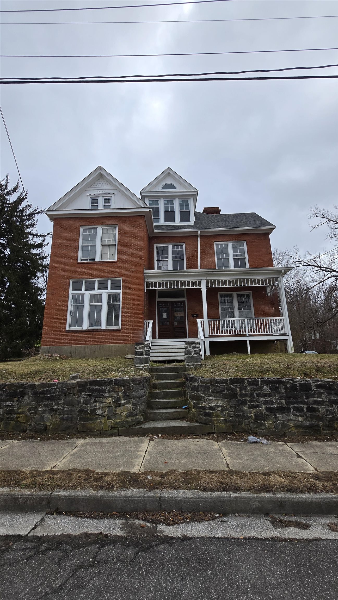 19 First Street SW Pulaski VA 24301