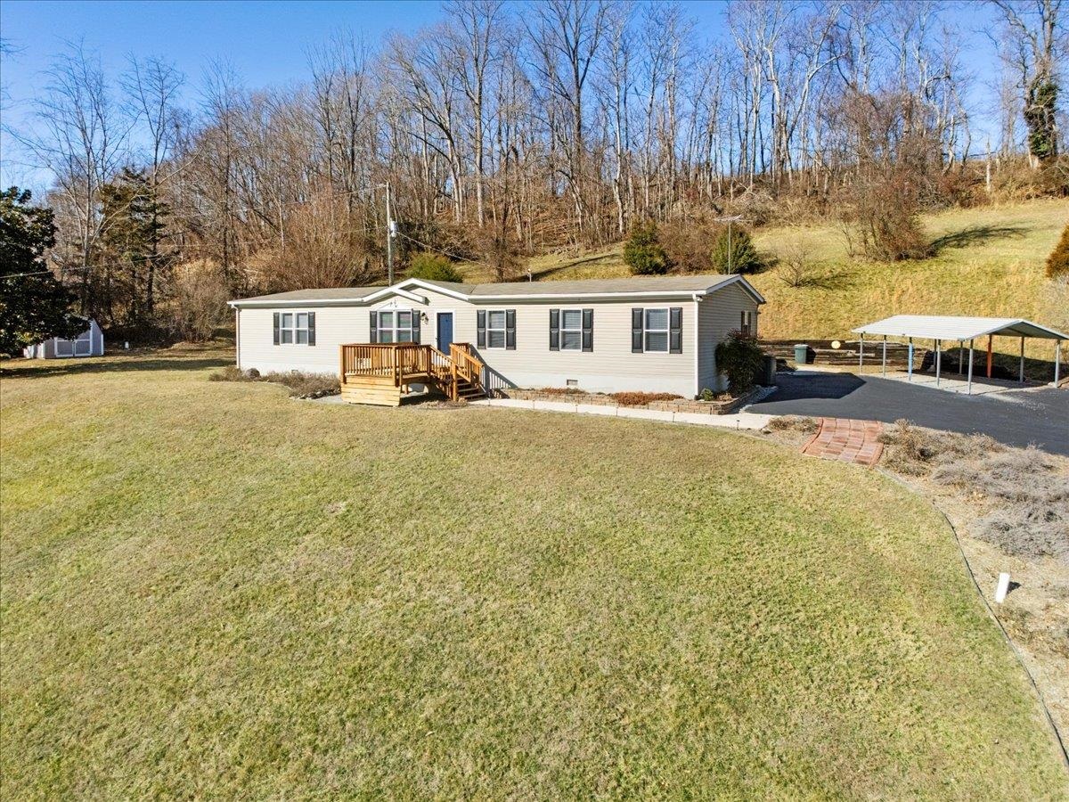 4805 Shelburne Road Radford VA 24141