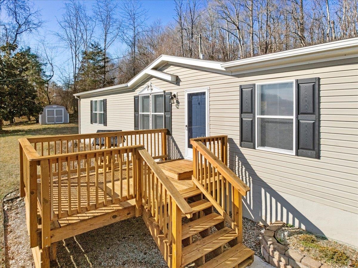 4805 Shelburne Road Radford VA 24141