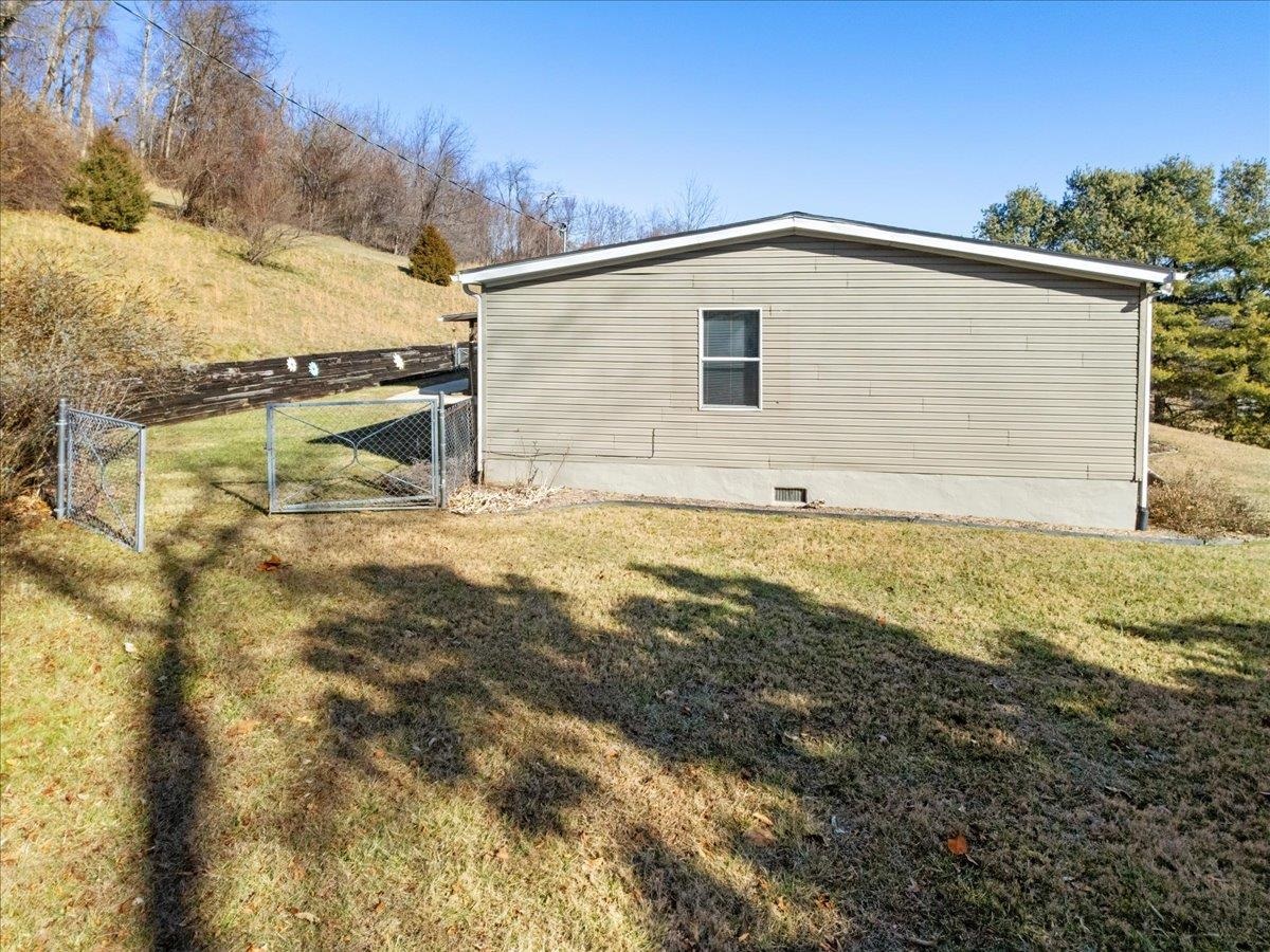 4805 Shelburne Road Radford VA 24141