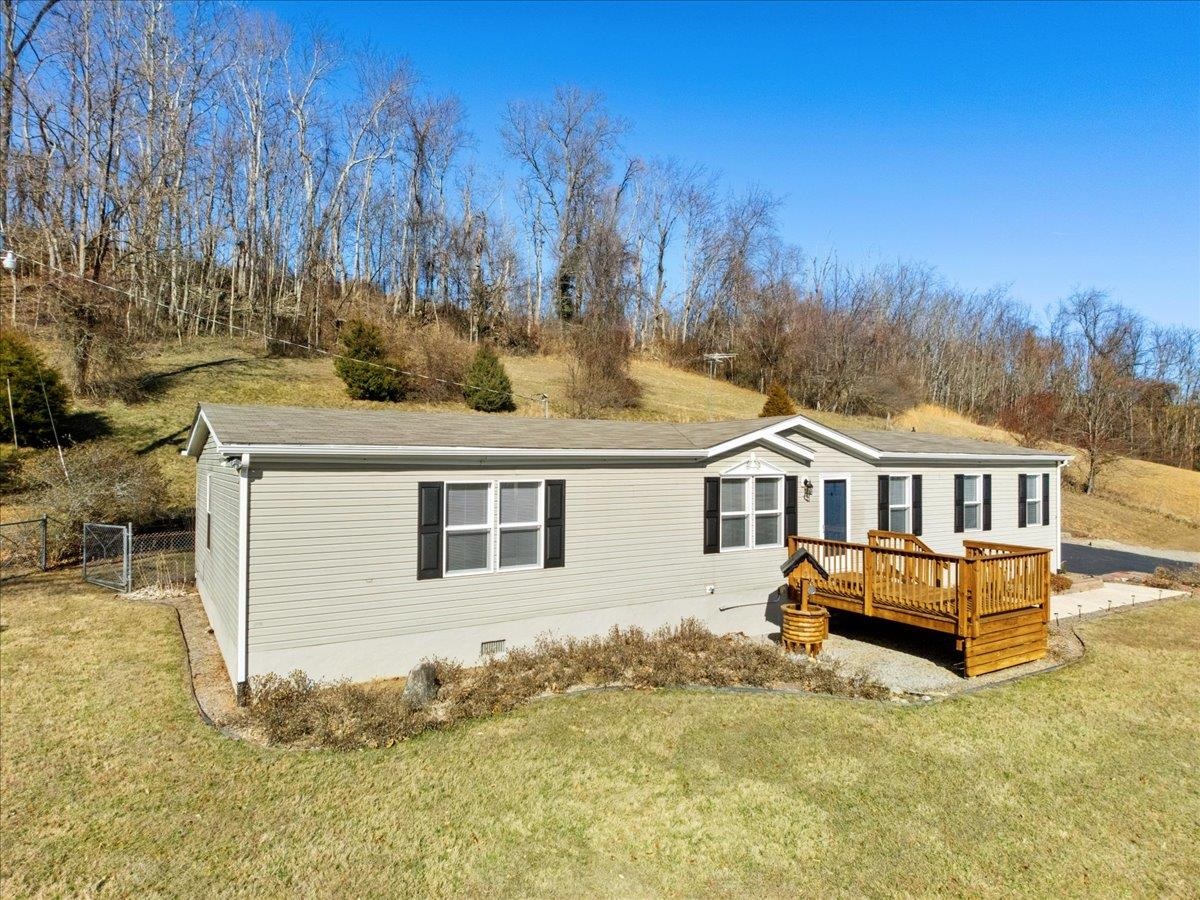 4805 Shelburne Road Radford VA 24141