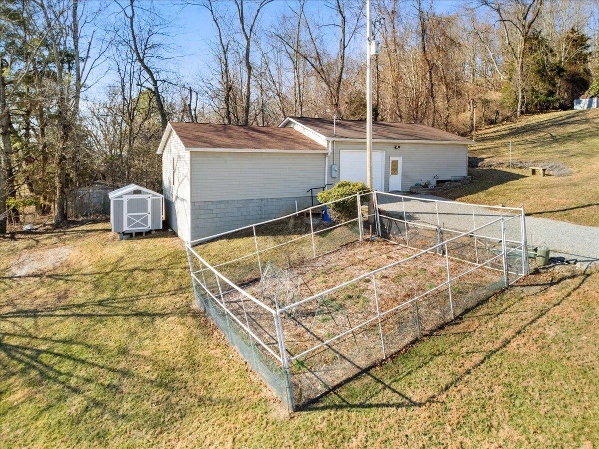 4805 Shelburne Road Radford VA 24141