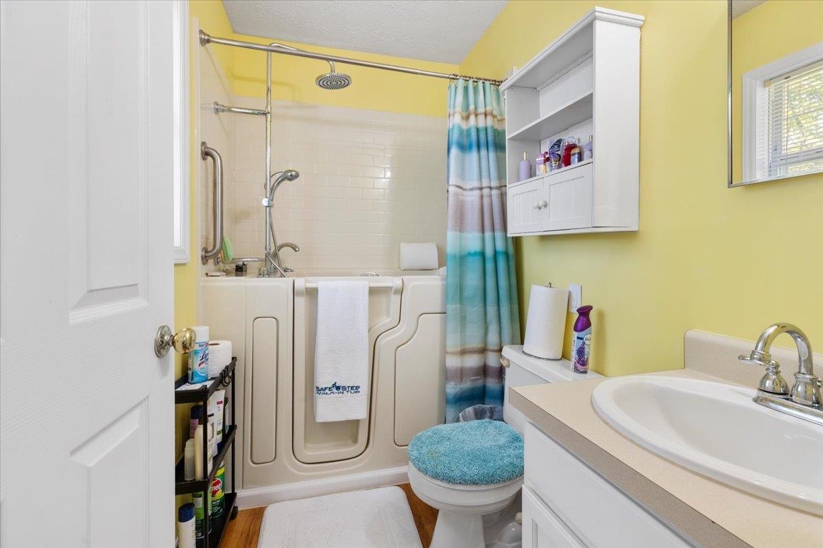650 Warren Court Christiansburg VA 24073