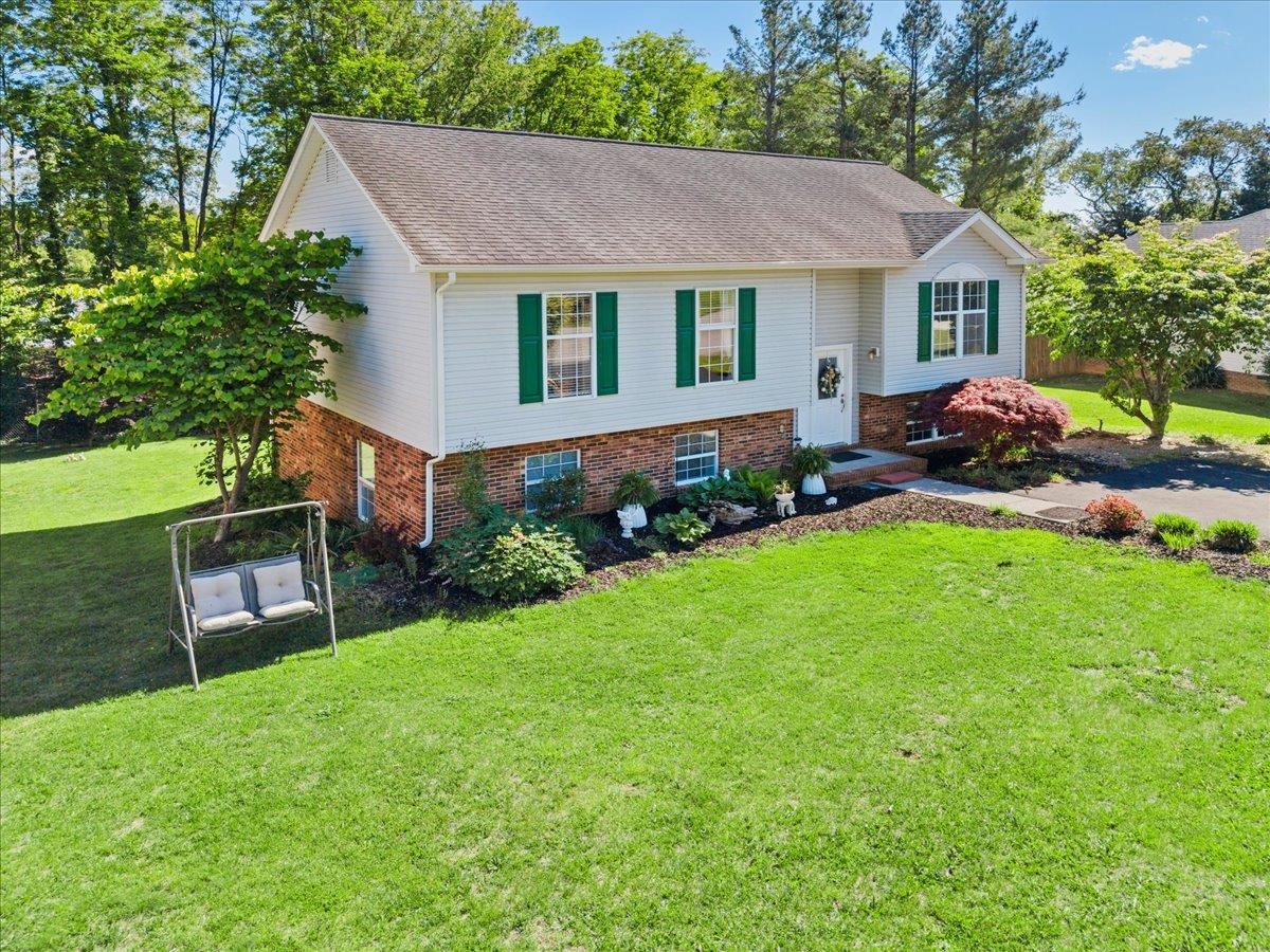 650 Warren Court Christiansburg VA 24073
