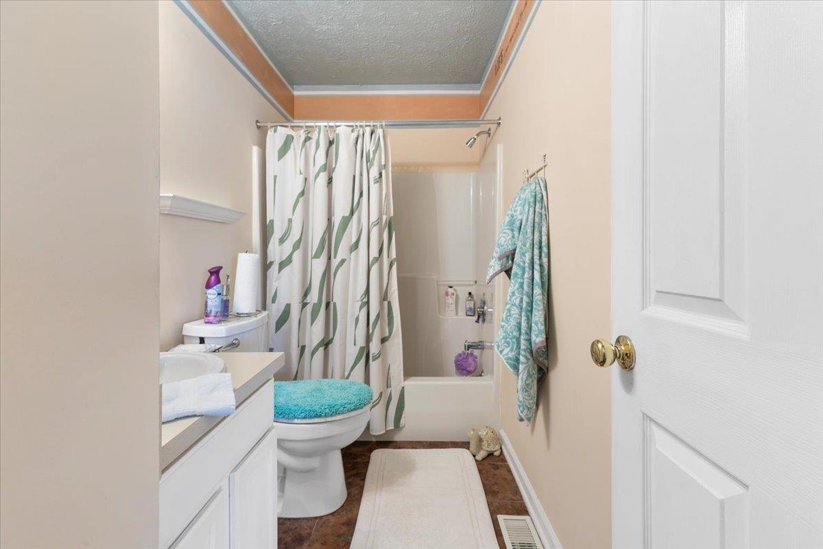 650 Warren Court Christiansburg VA 24073