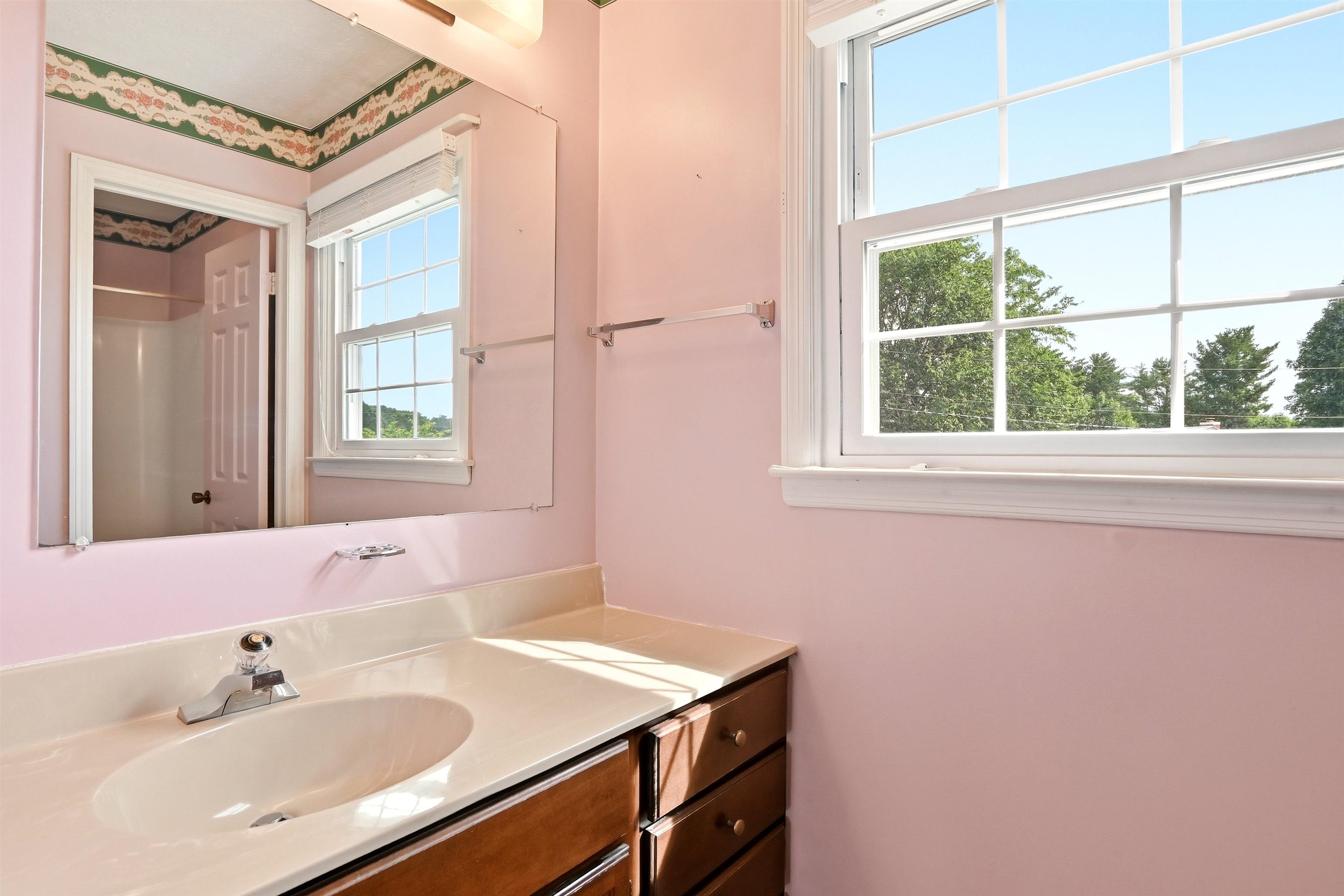 905 Chesley Street Radford VA 24141