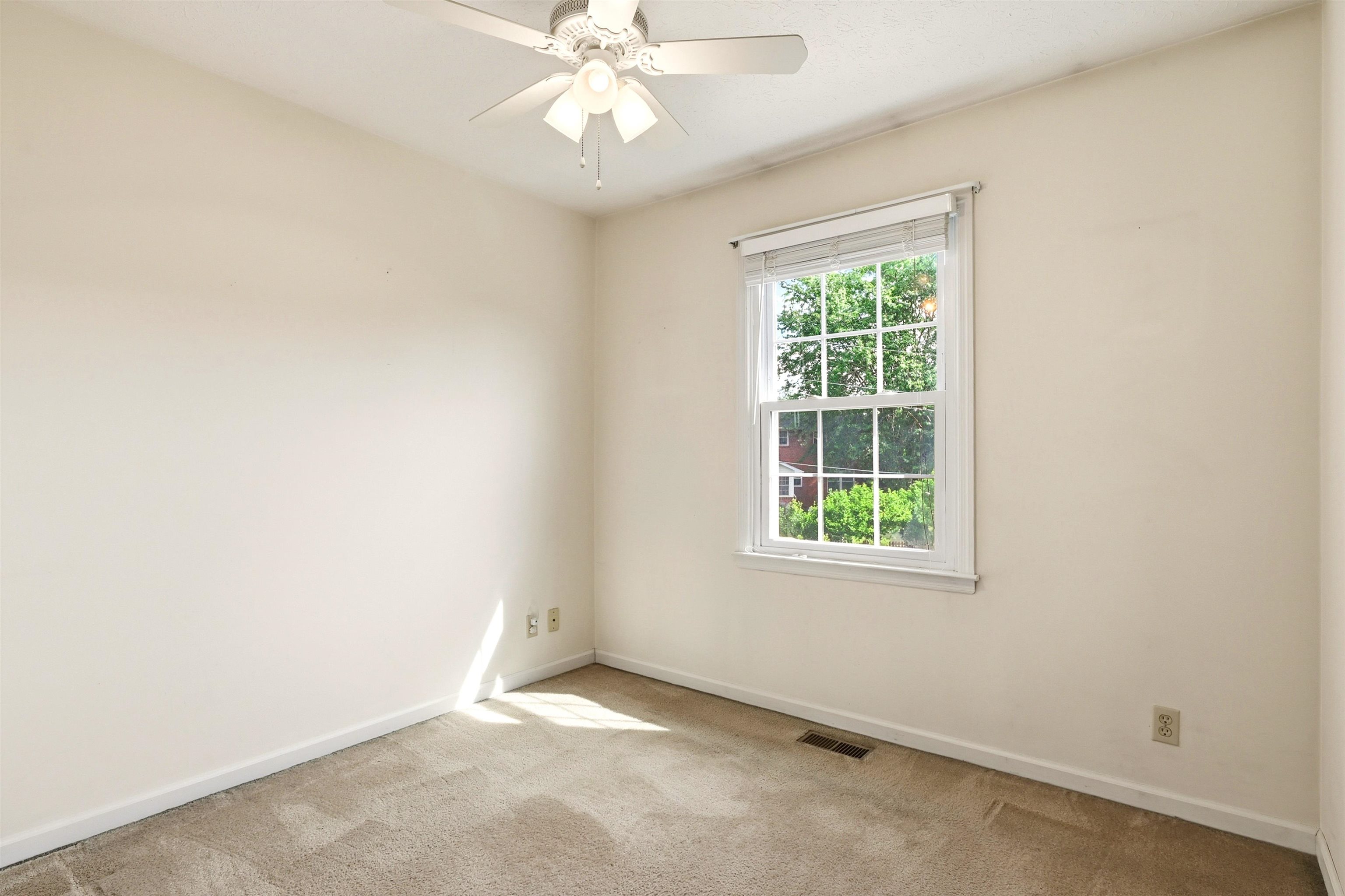 905 Chesley Street Radford VA 24141