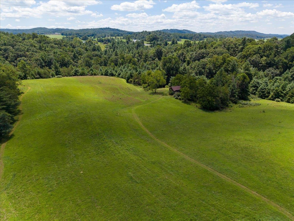 163 Church View Lane NE Pilot VA 24138