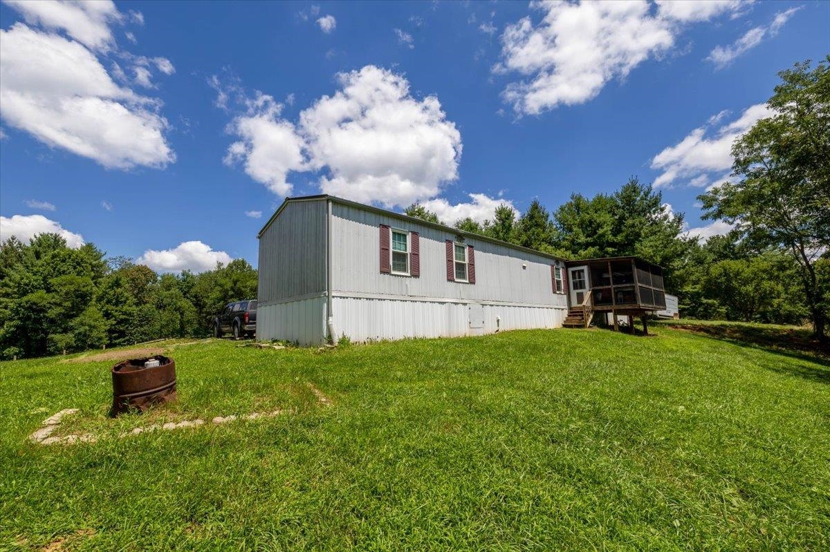 163 Church View Lane NE Pilot VA 24138