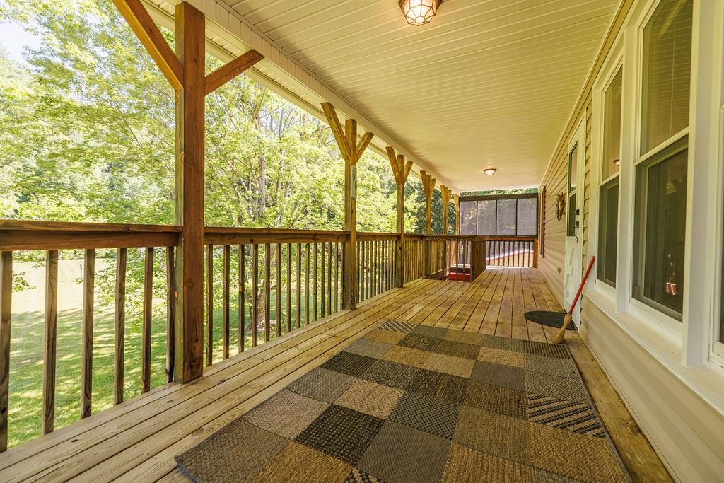 3173 Poplar Hill Drive Dugspur VA 24325