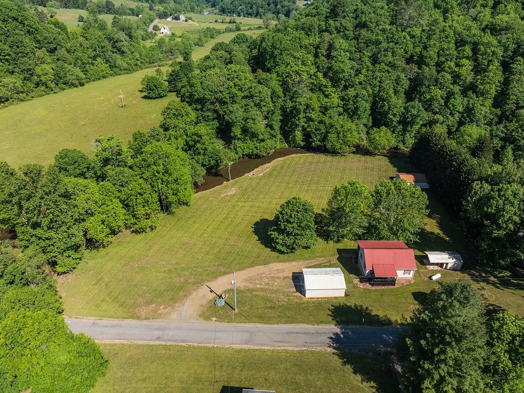 3173 Poplar Hill Drive Dugspur VA 24325