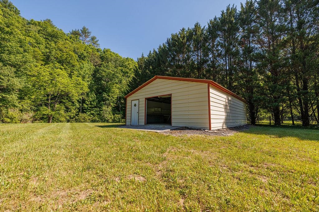 3173 Poplar Hill Drive Dugspur VA 24325