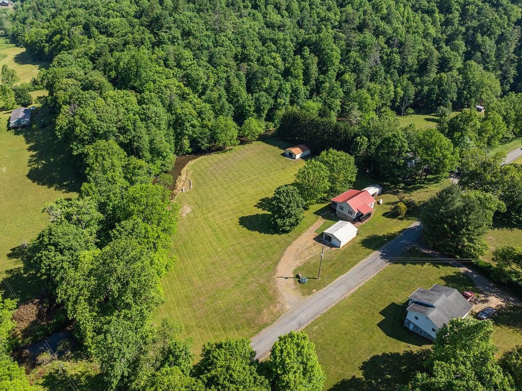 3173 Poplar Hill Drive Dugspur VA 24325
