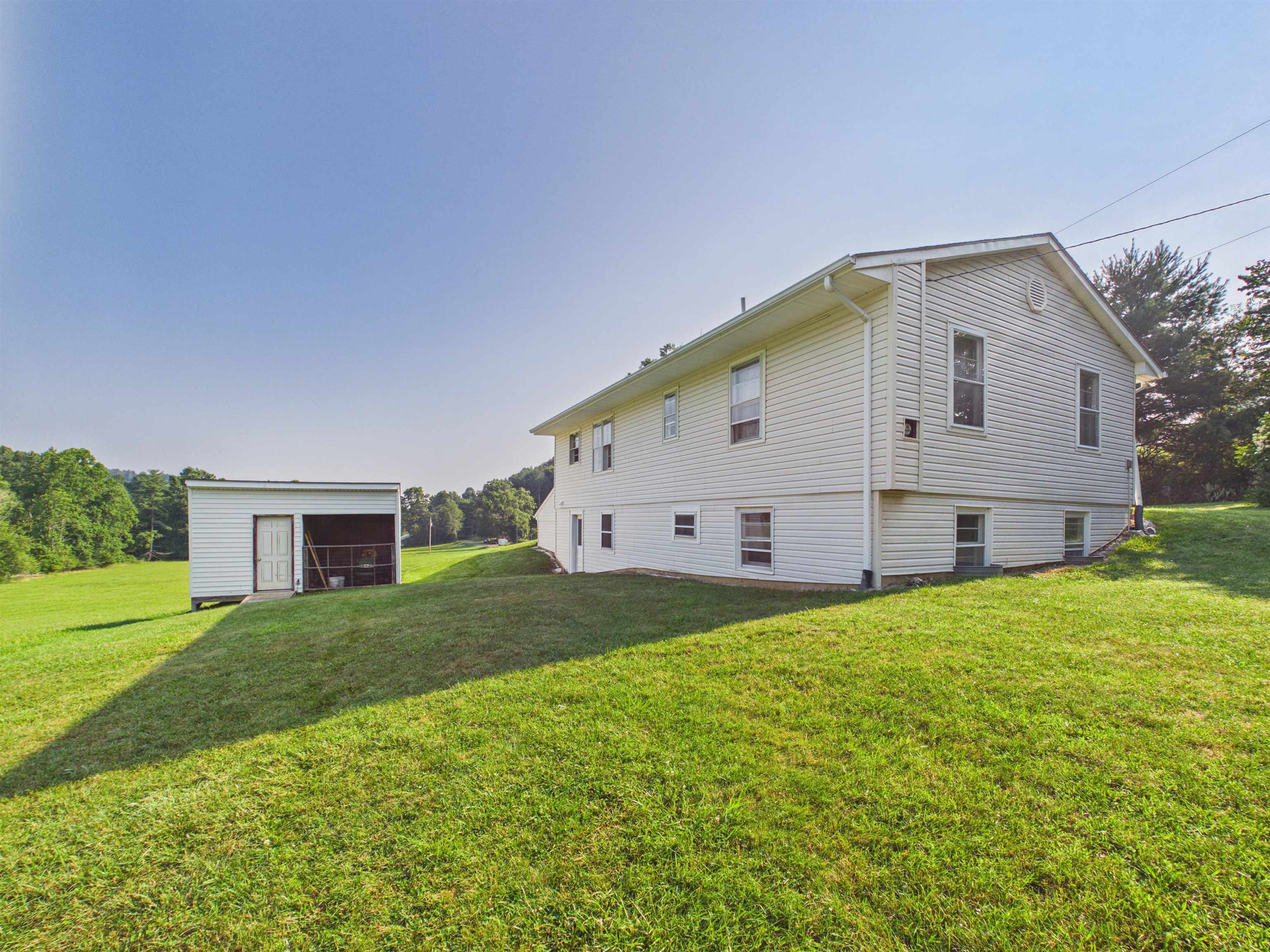 878 Sugar Tree Road SW Willis VA 24380