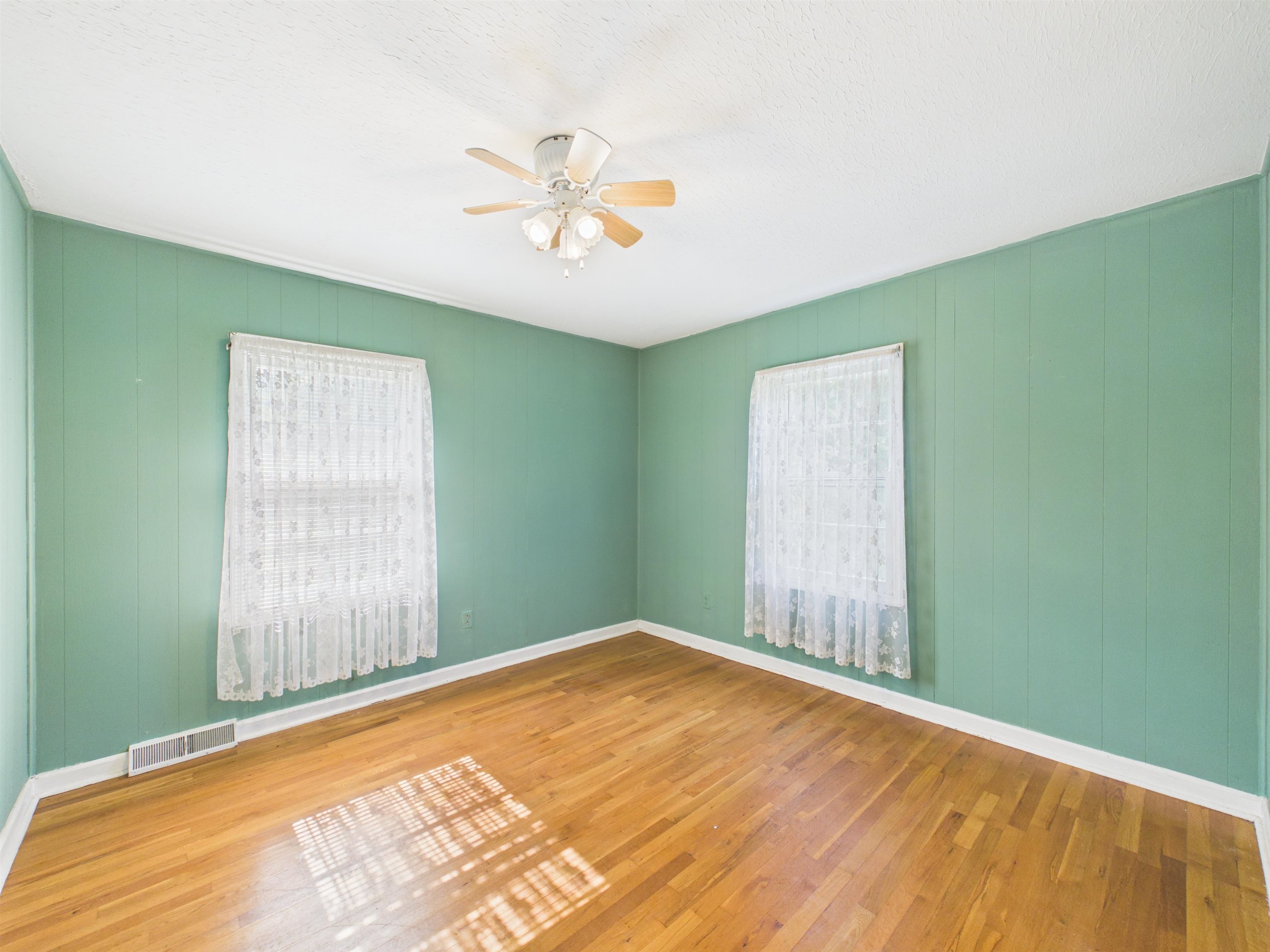878 Sugar Tree Road SW Willis VA 24380