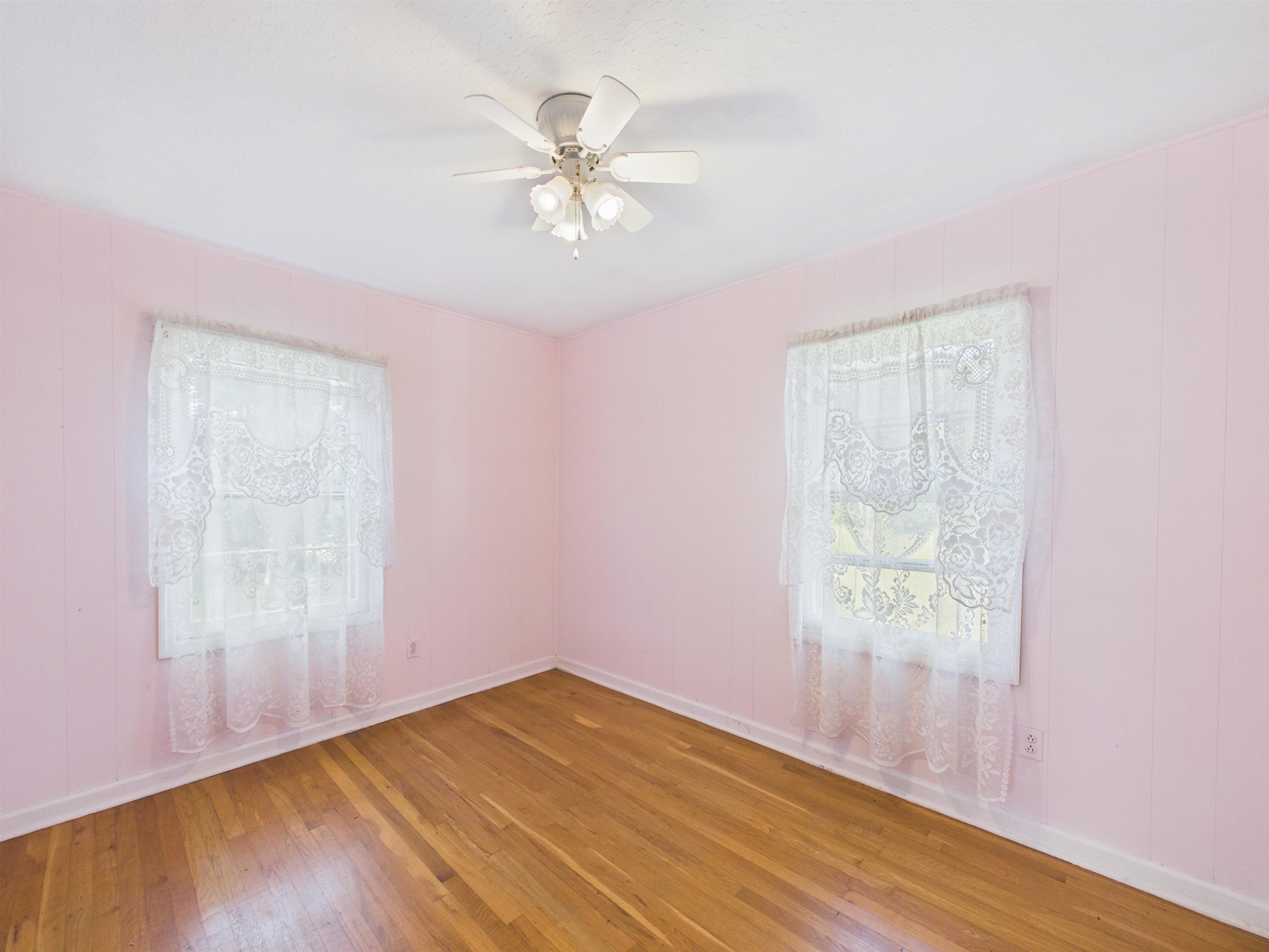 878 Sugar Tree Road SW Willis VA 24380