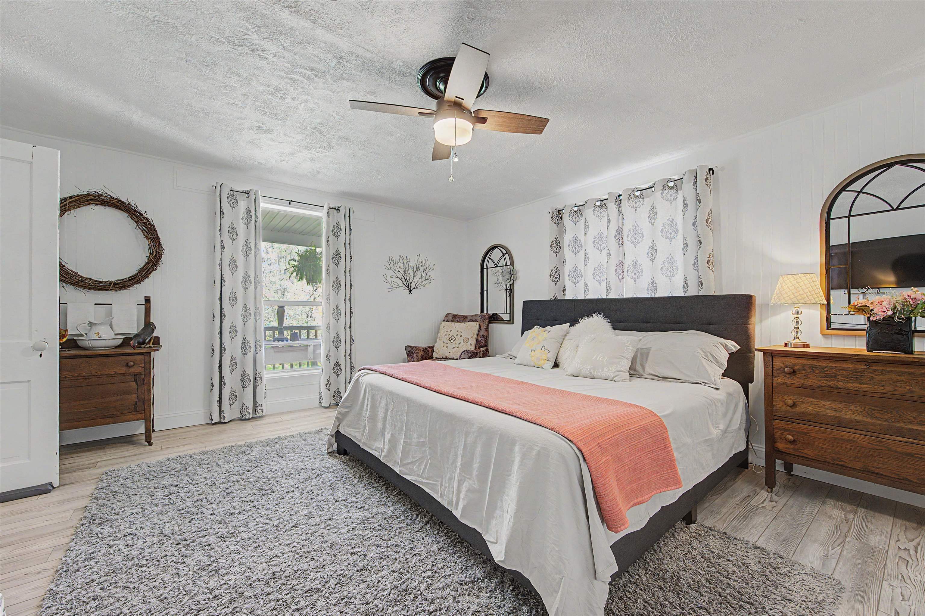434 Glenwood Road Troutdale VA 24378