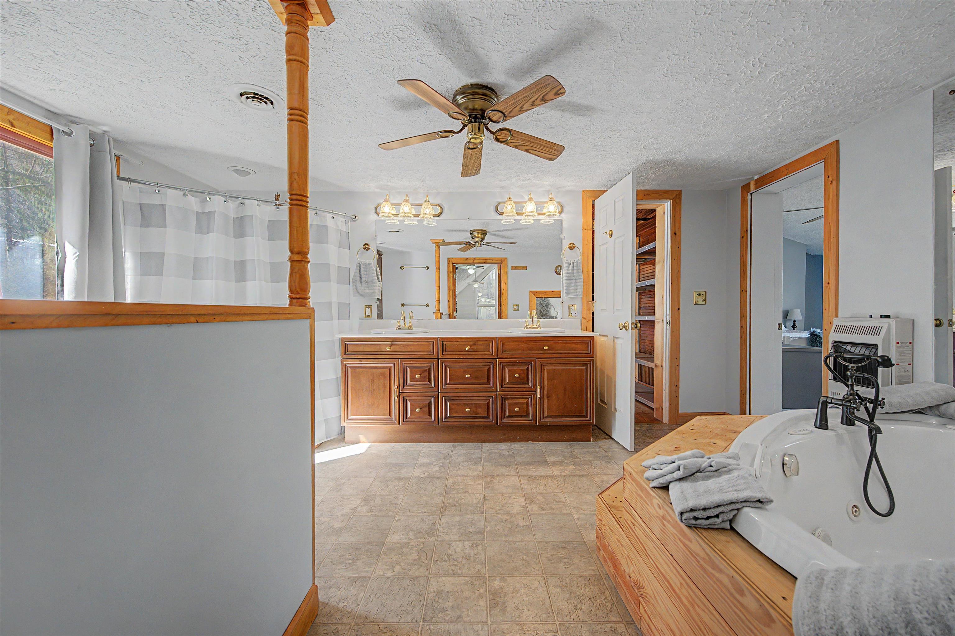 434 Glenwood Road Troutdale VA 24378