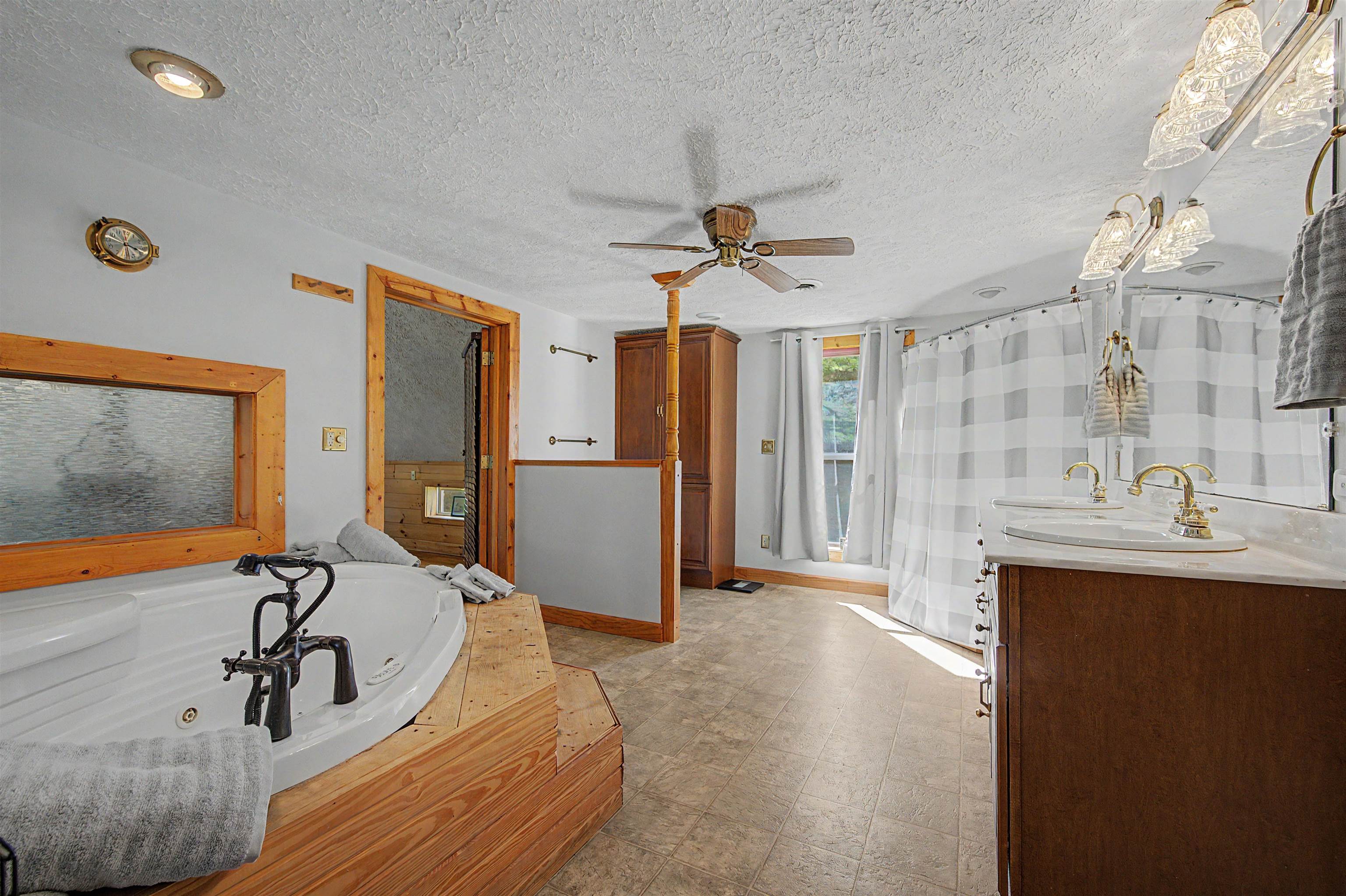 434 Glenwood Road Troutdale VA 24378