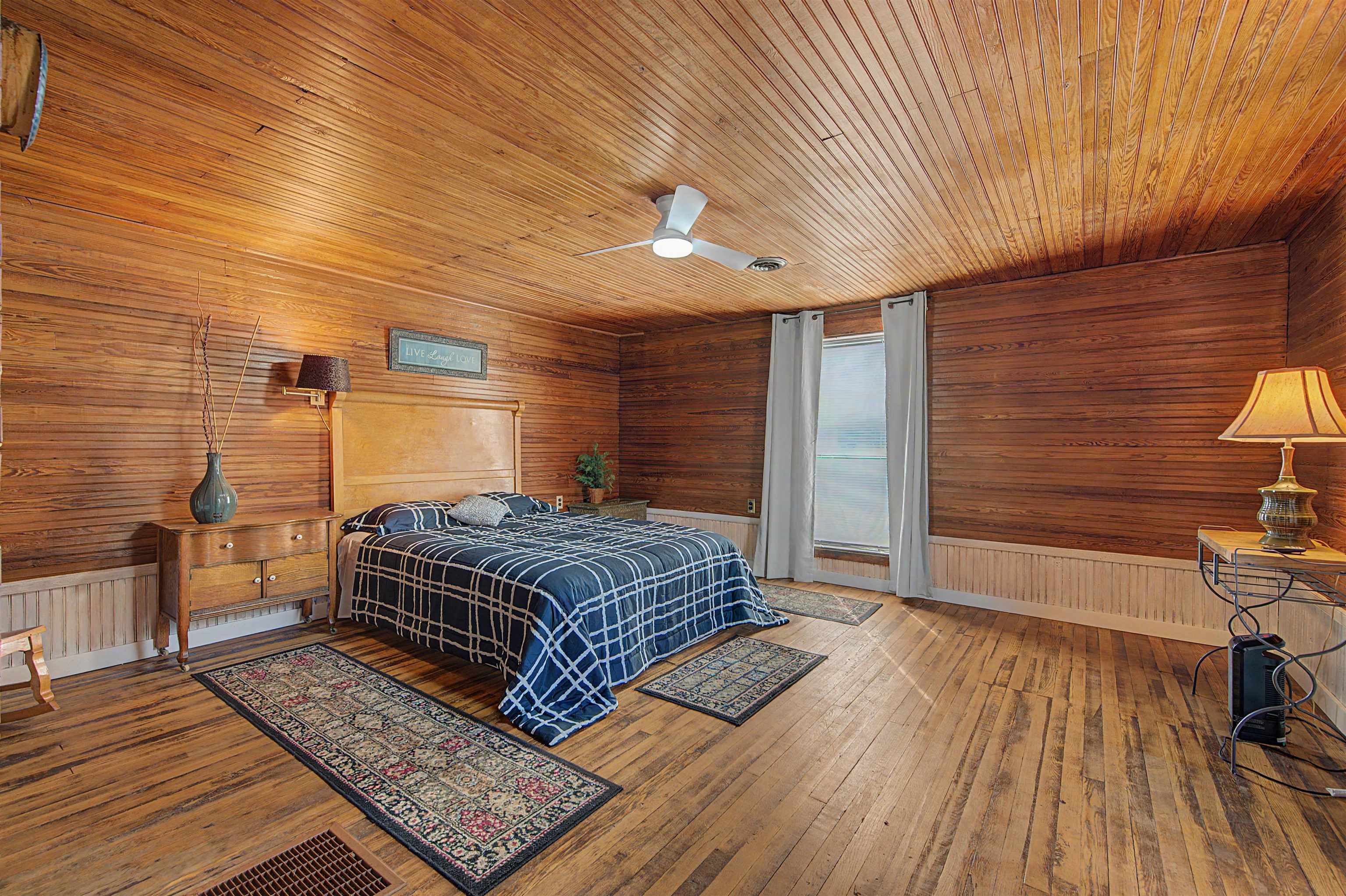 434 Glenwood Road Troutdale VA 24378