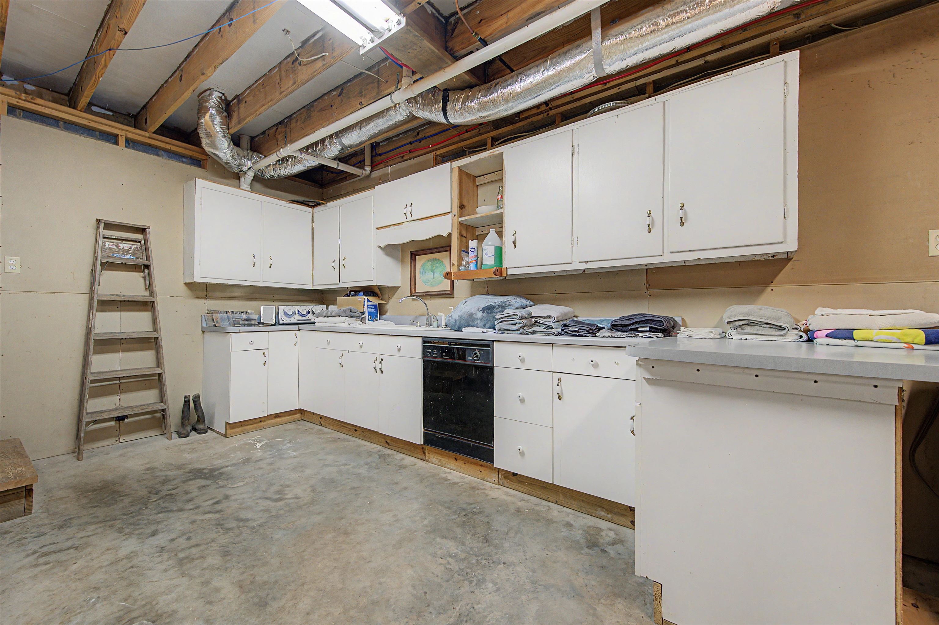 434 Glenwood Road Troutdale VA 24378