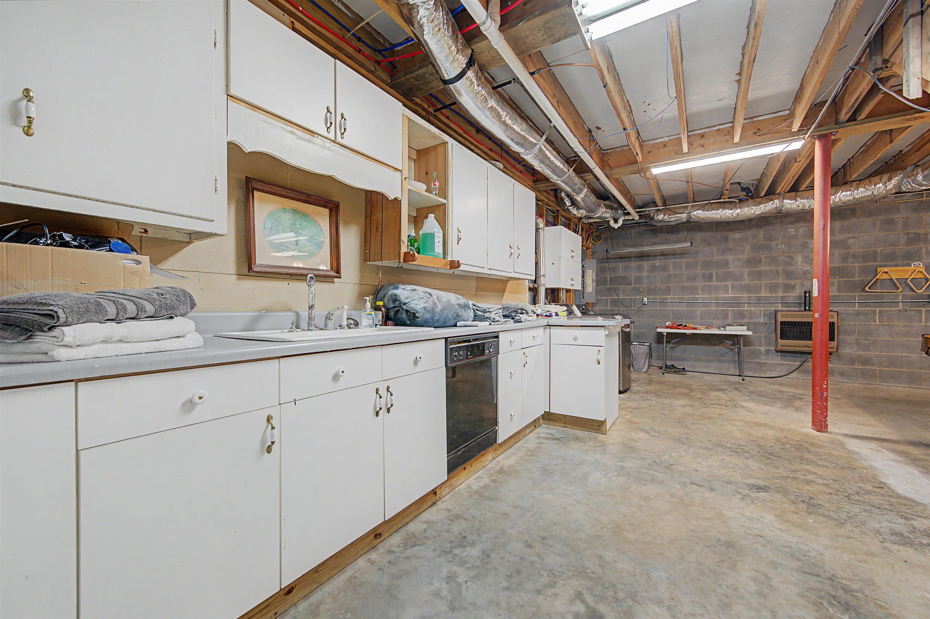 434 Glenwood Road Troutdale VA 24378