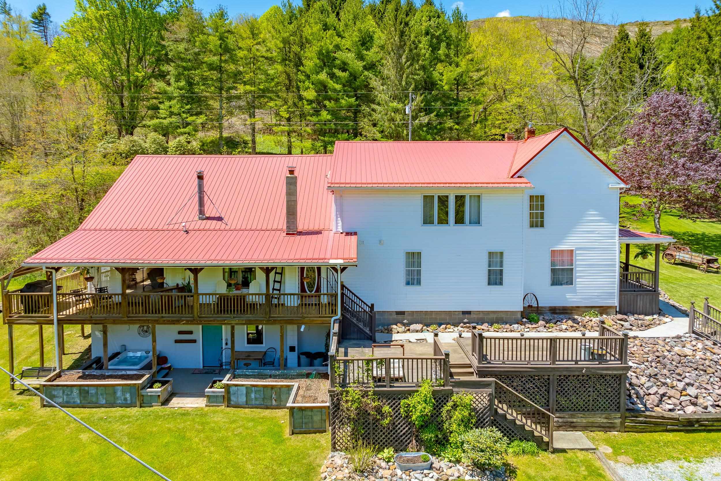 434 Glenwood Road Troutdale VA 24378