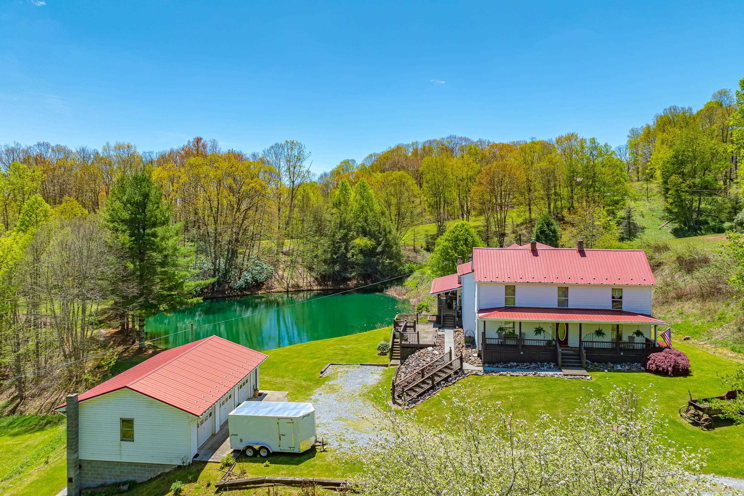 434 Glenwood Road Troutdale VA 24378