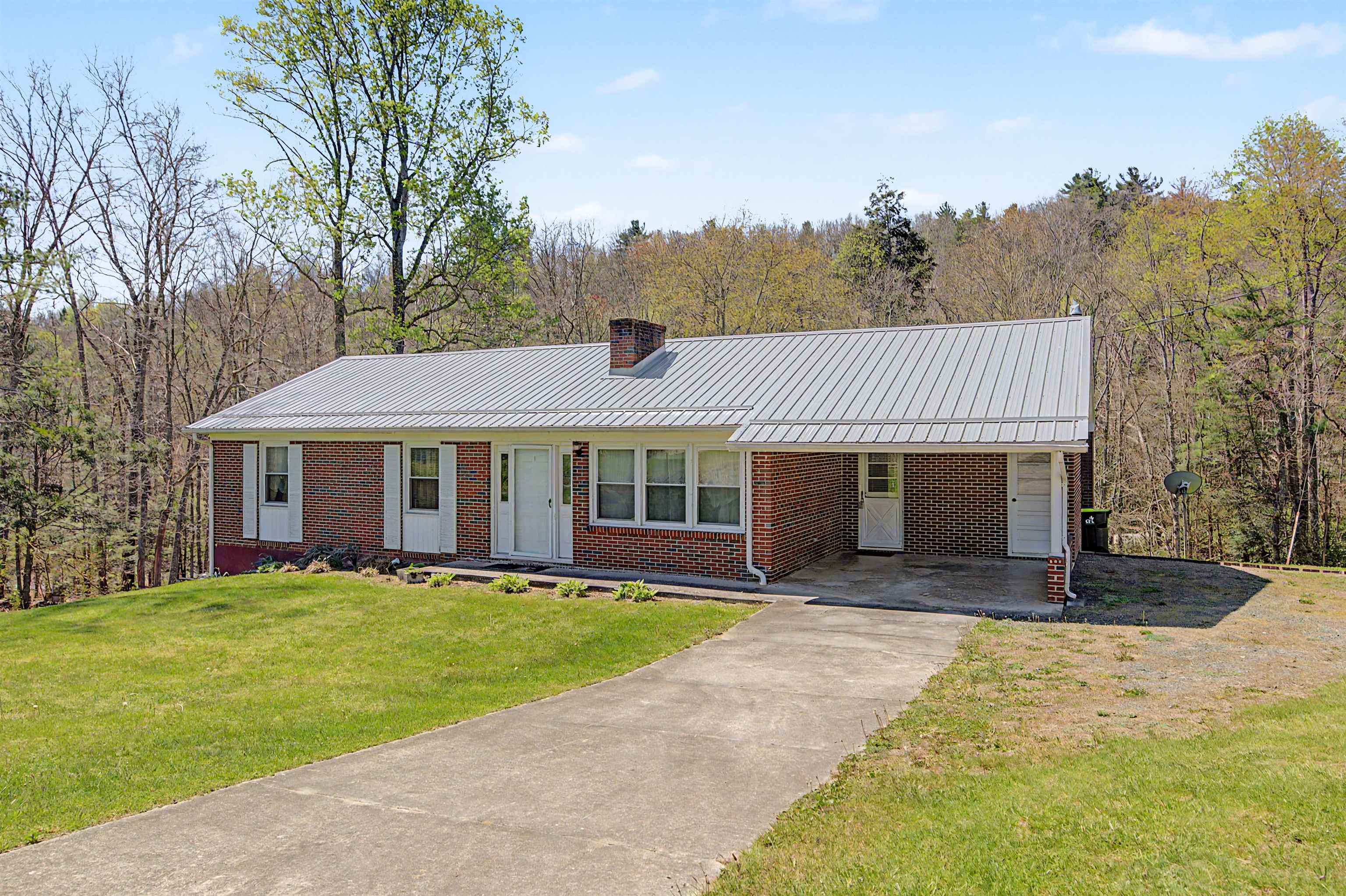 6921 Ivanhoe Road Ivanhoe VA 24350