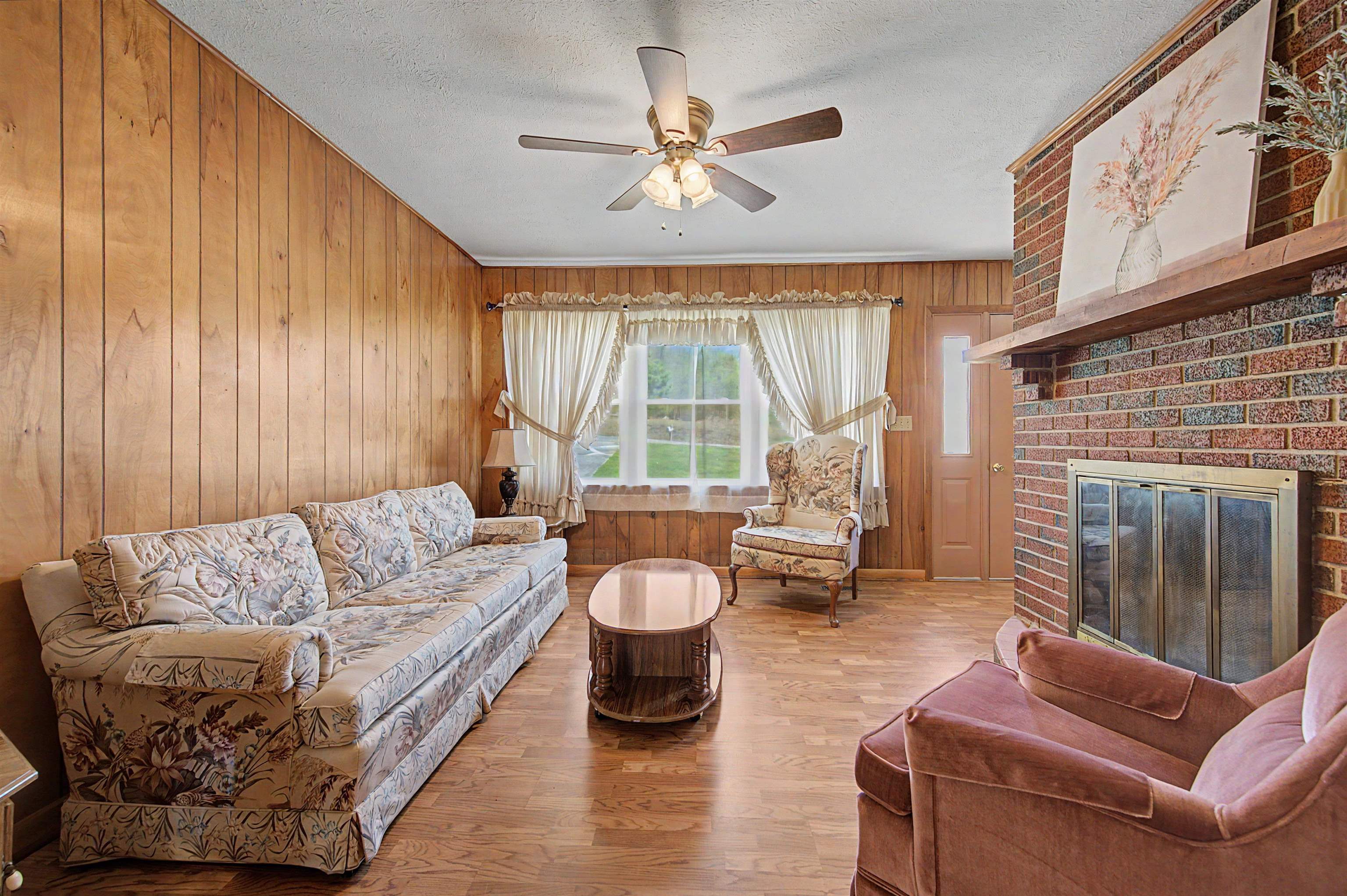 6921 Ivanhoe Road Ivanhoe VA 24350