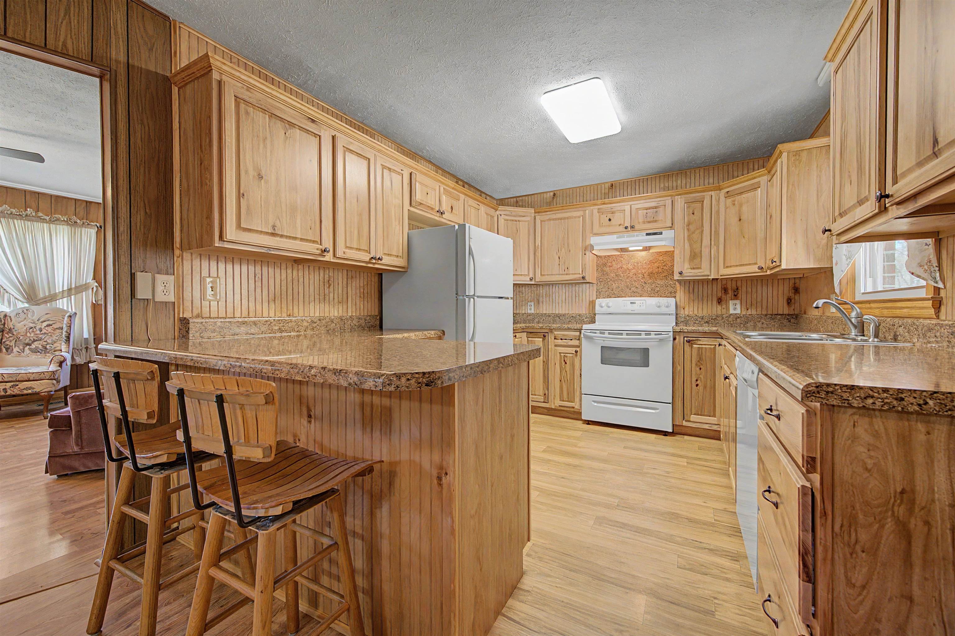 6921 Ivanhoe Road Ivanhoe VA 24350