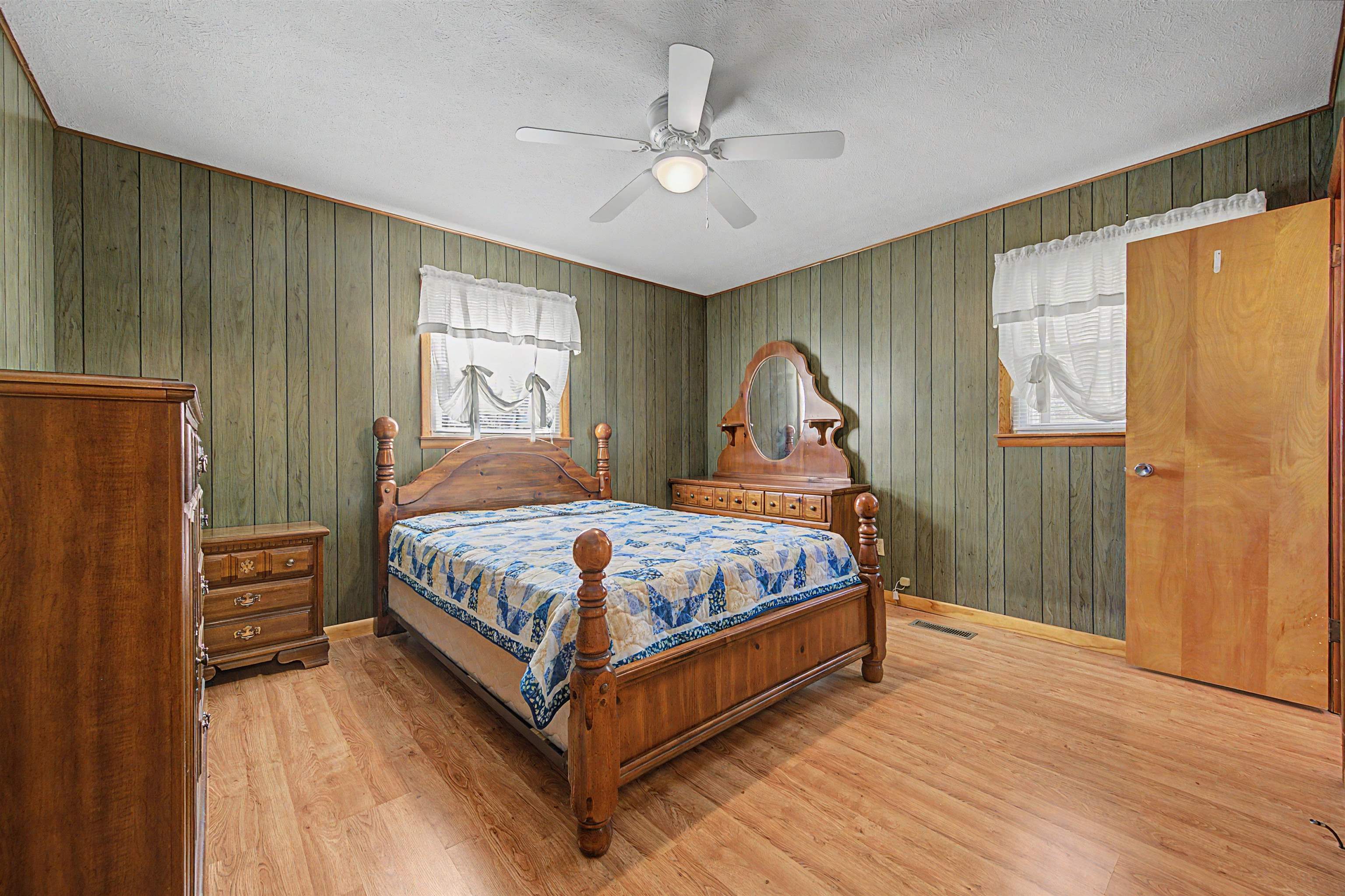 6921 Ivanhoe Road Ivanhoe VA 24350