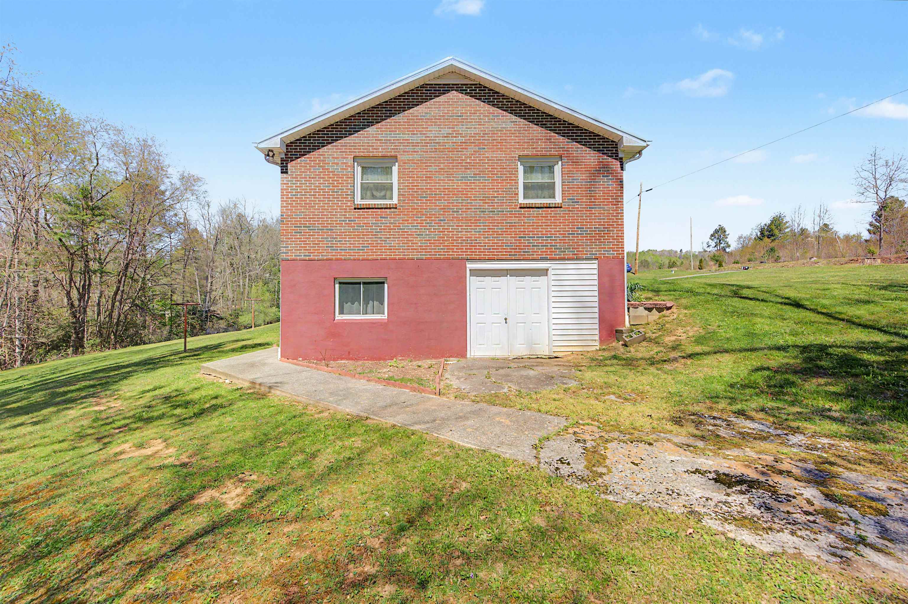 6921 Ivanhoe Road Ivanhoe VA 24350