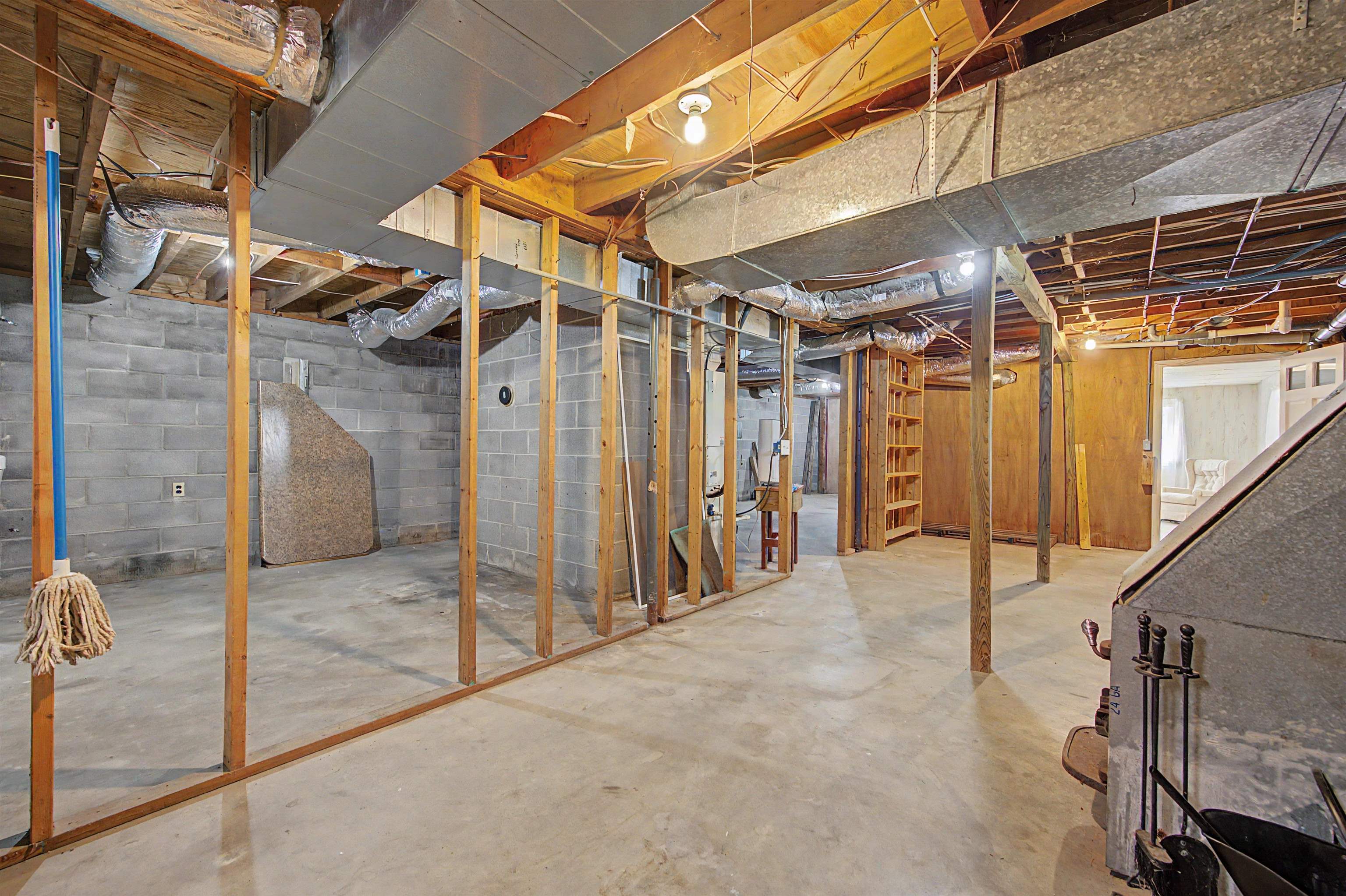 6921 Ivanhoe Road Ivanhoe VA 24350