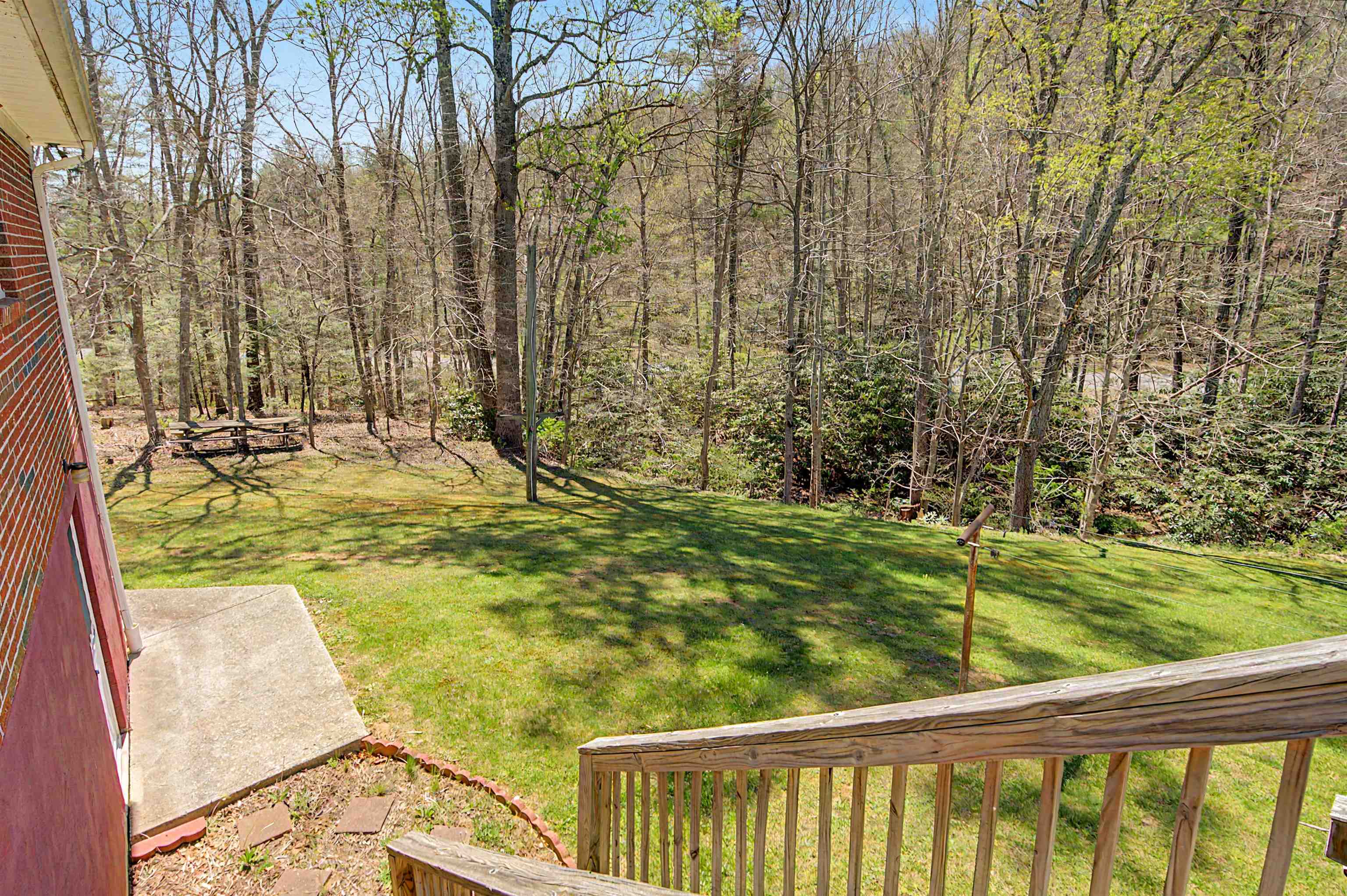 6921 Ivanhoe Road Ivanhoe VA 24350
