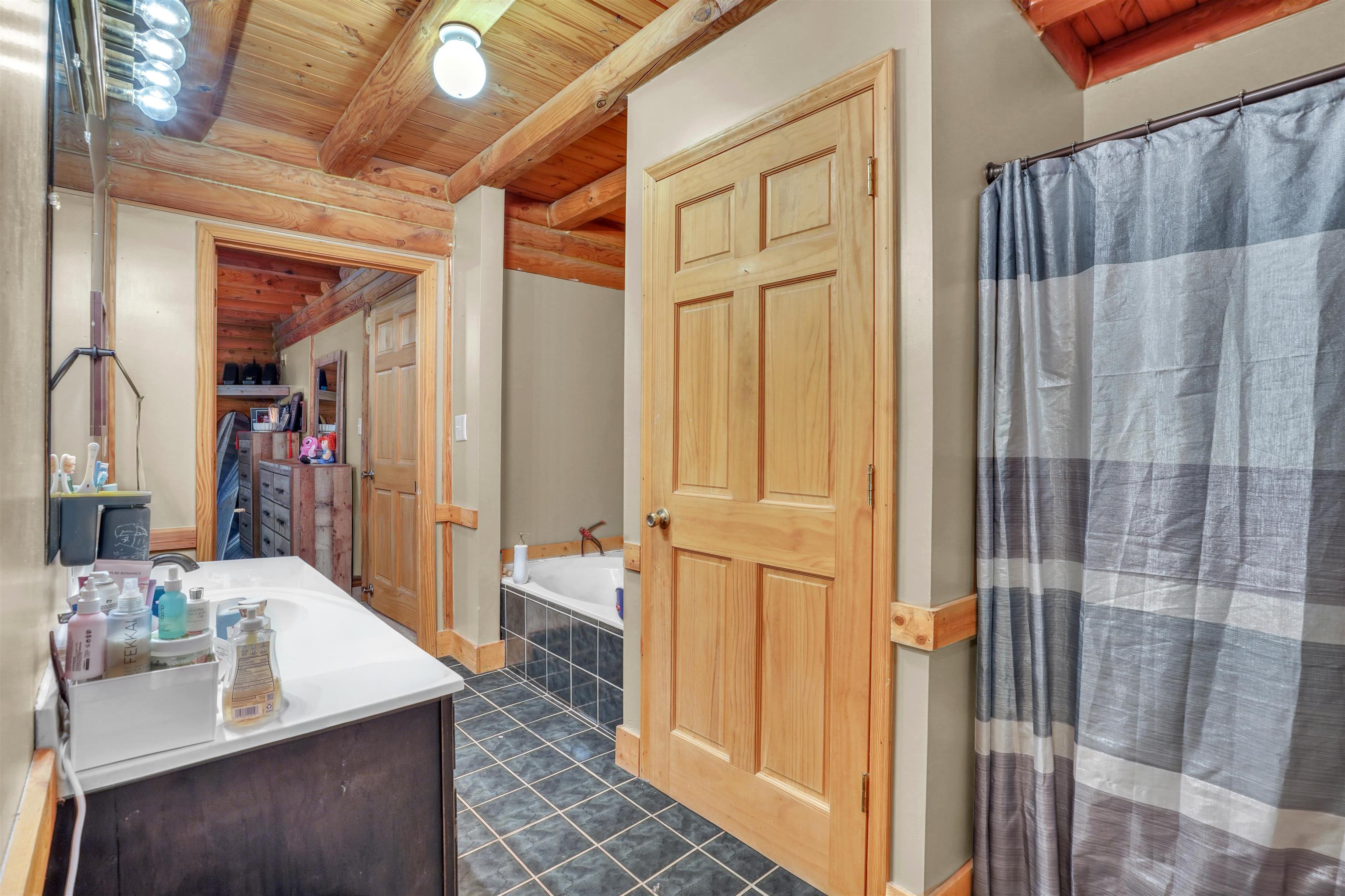 210 Huckleberry Lane Narrows VA 24124