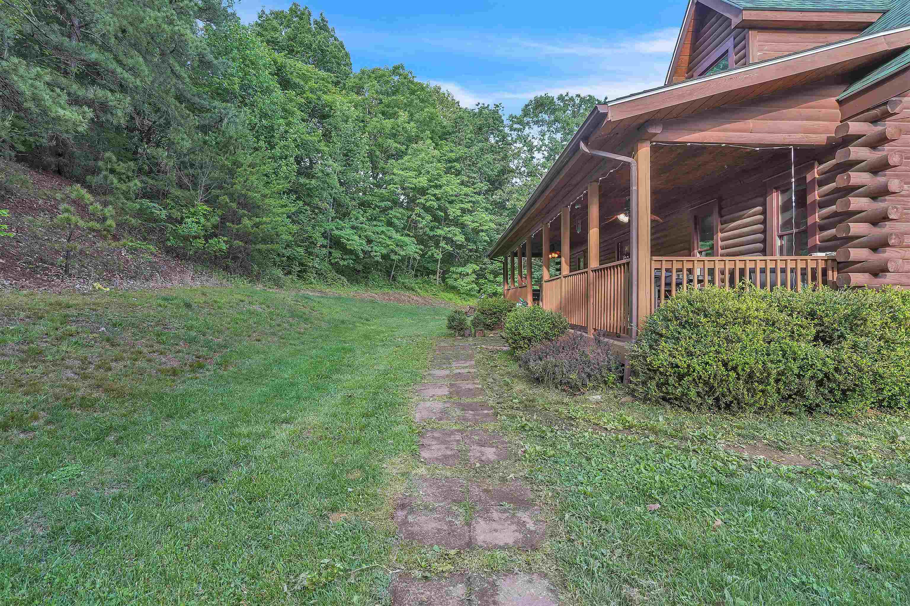 210 Huckleberry Lane Narrows VA 24124