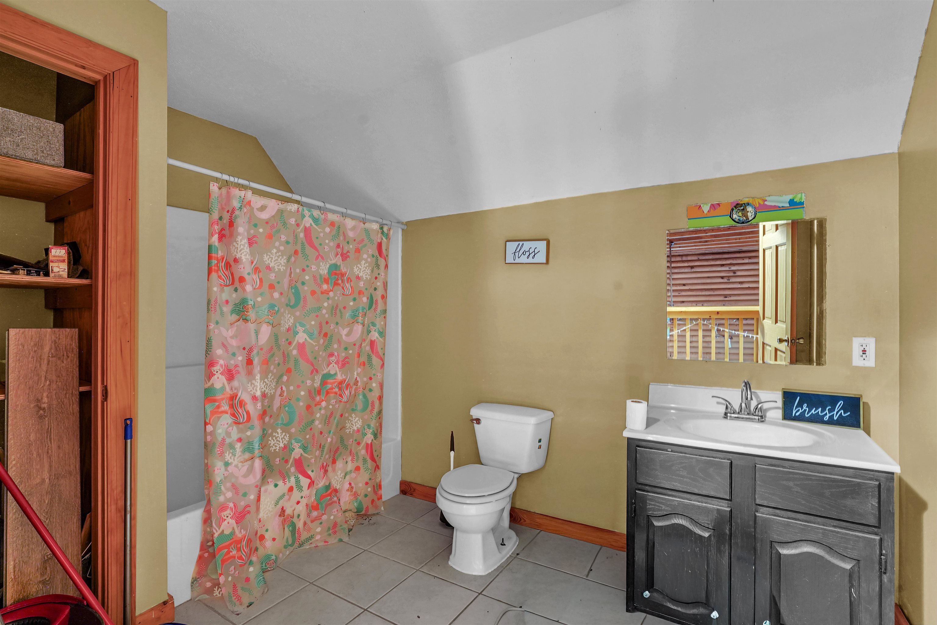 210 Huckleberry Lane Narrows VA 24124