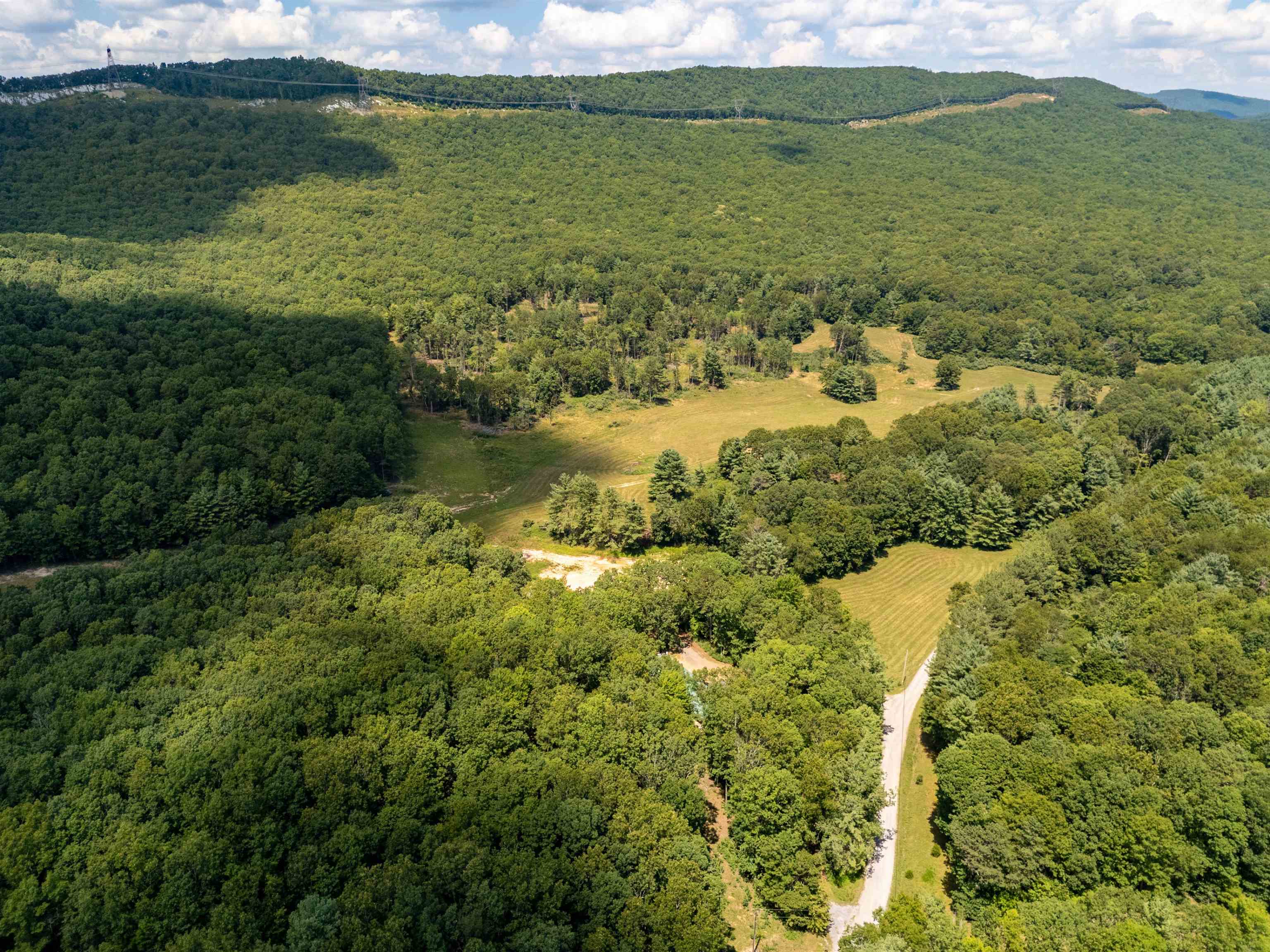 672 Matney Flats Wytheville VA 24382