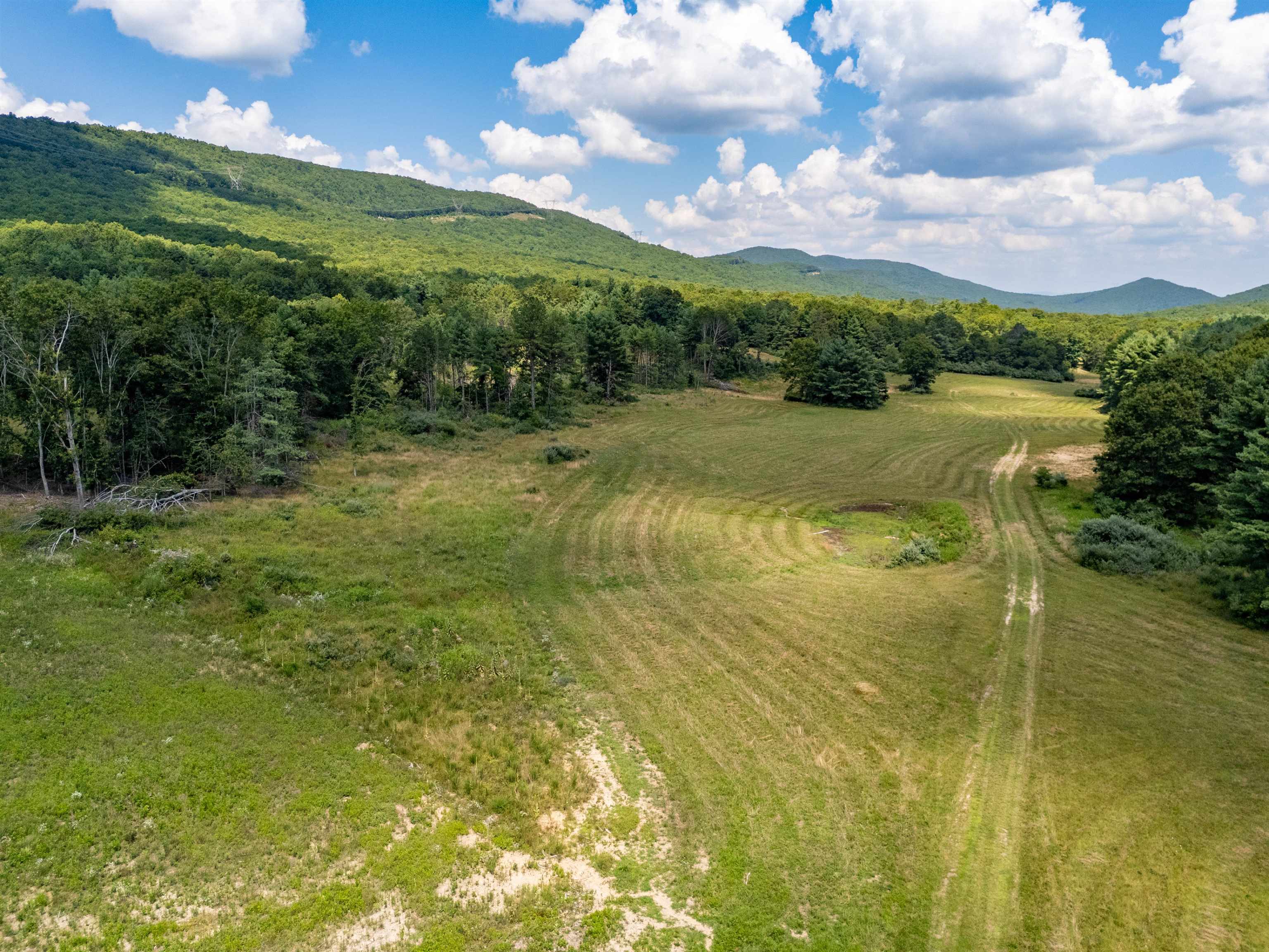 672 Matney Flats Wytheville VA 24382