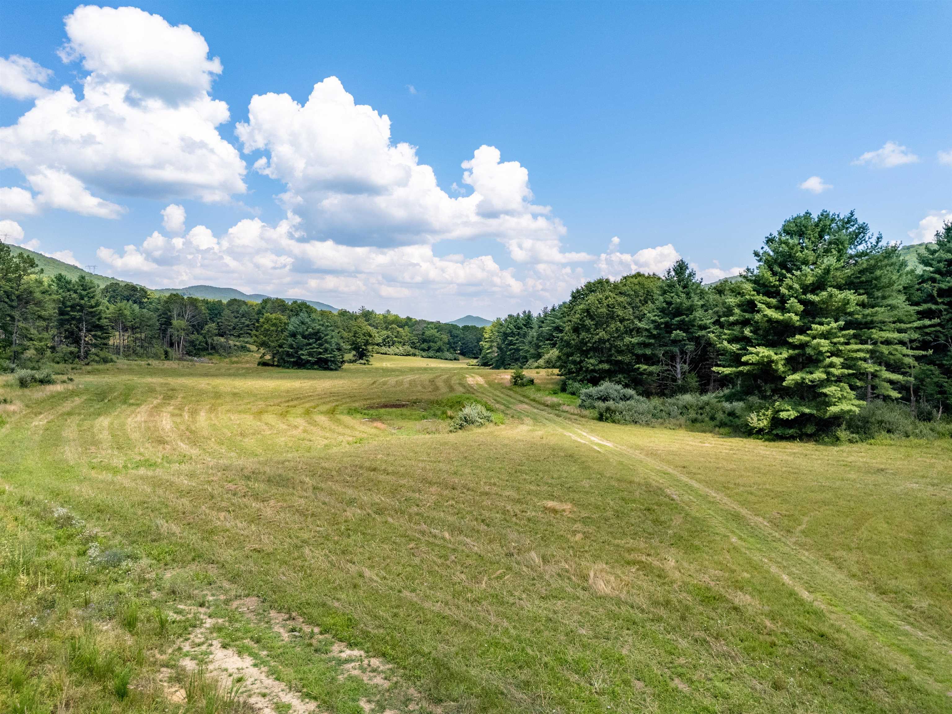 672 Matney Flats Wytheville VA 24382